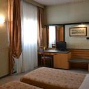 Economy Single Room thumbnail 5