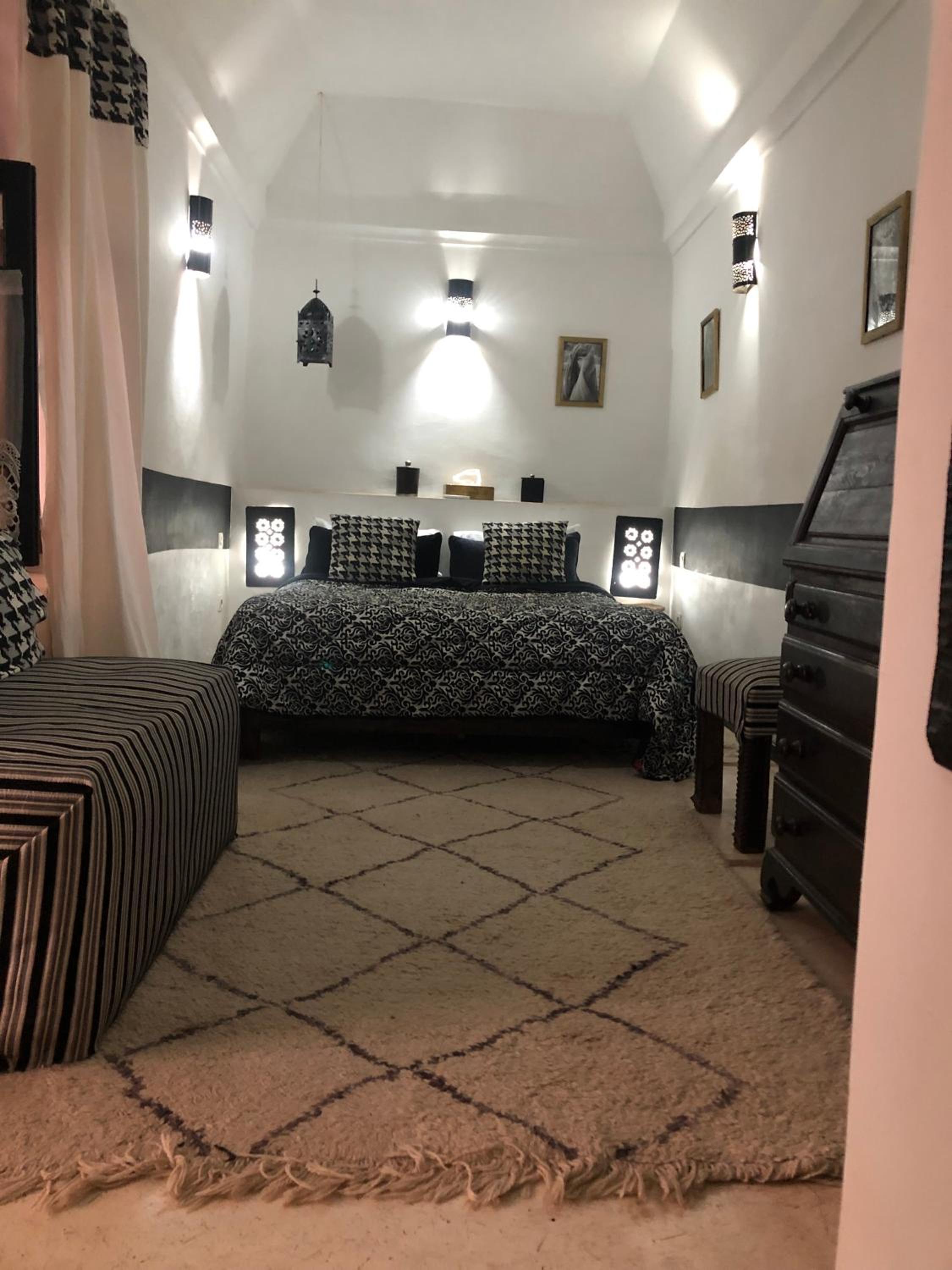 Double Room - Photo 11