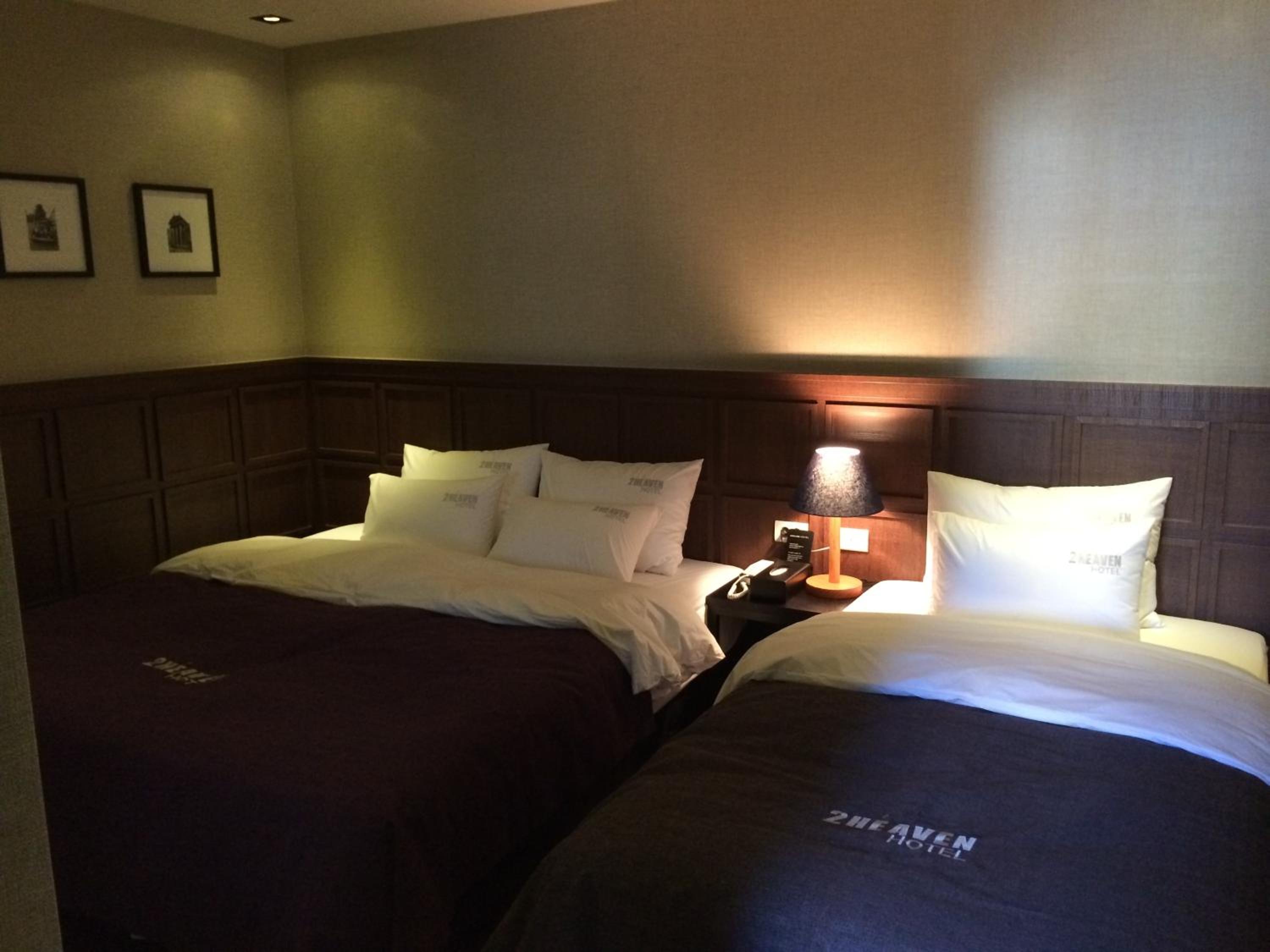 Family Twin Room - Photo 7