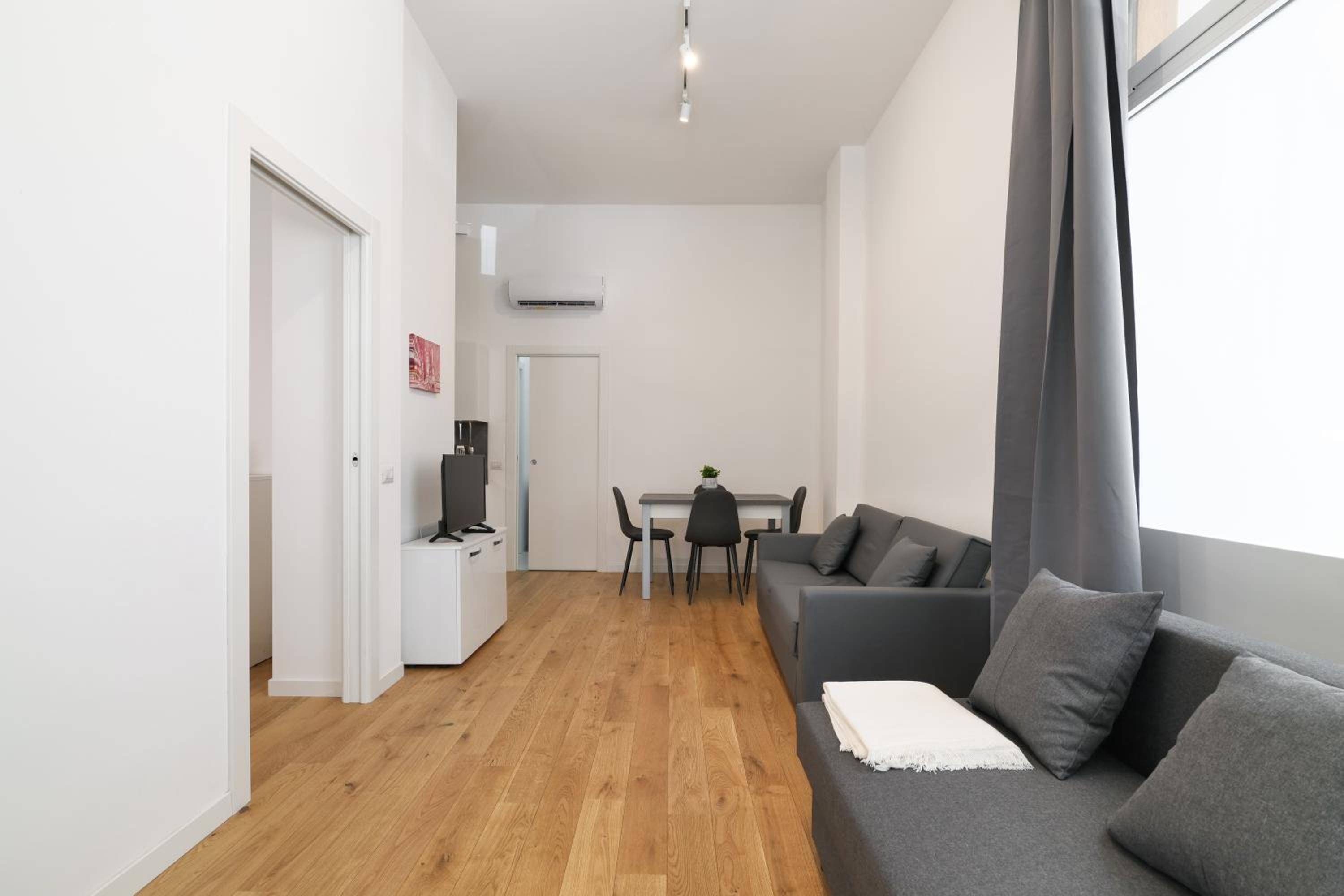 One-Bedroom Apartment