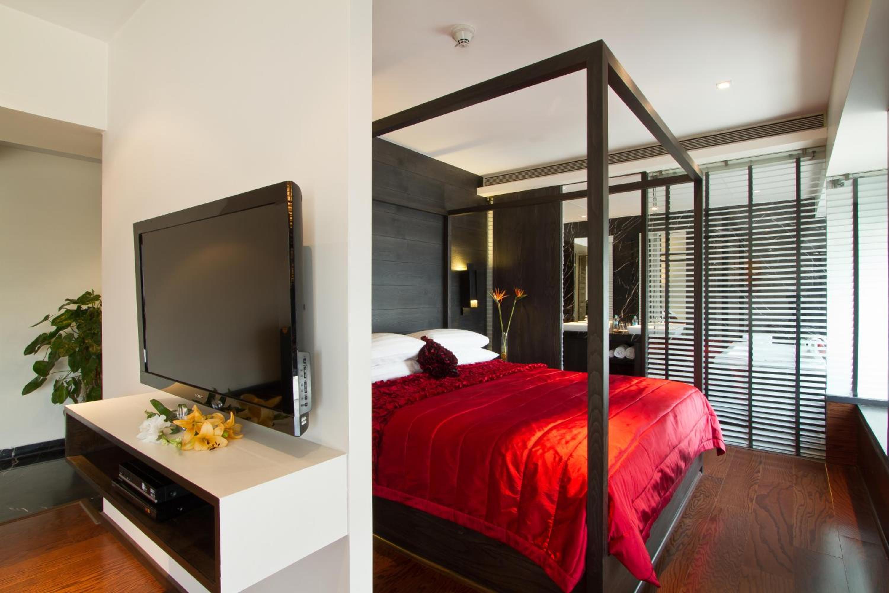 Luxury Suite Room