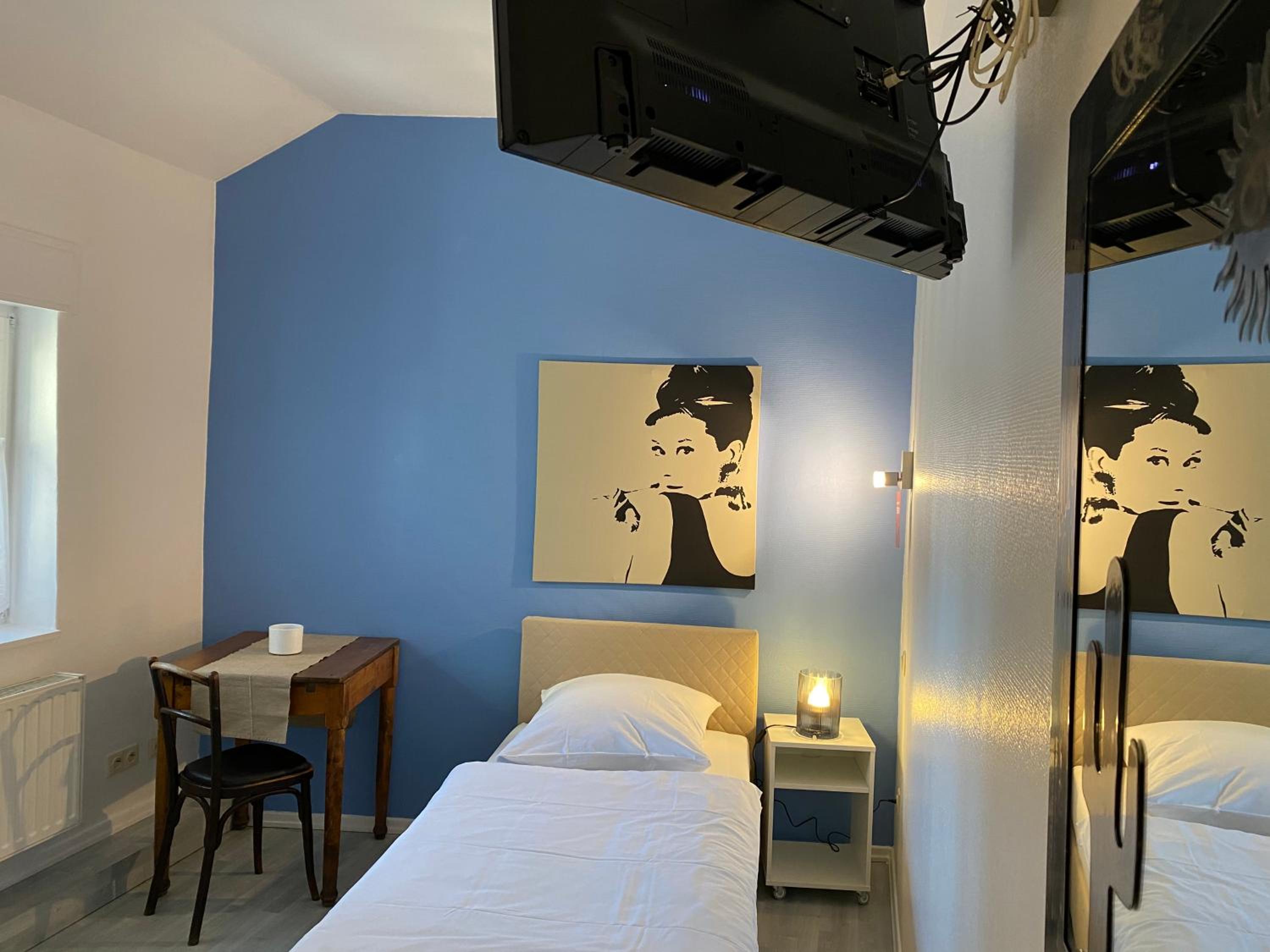 Standard Single Room photo 3