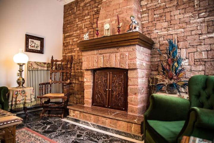 Three-Bedroom Apartment - Photo 11