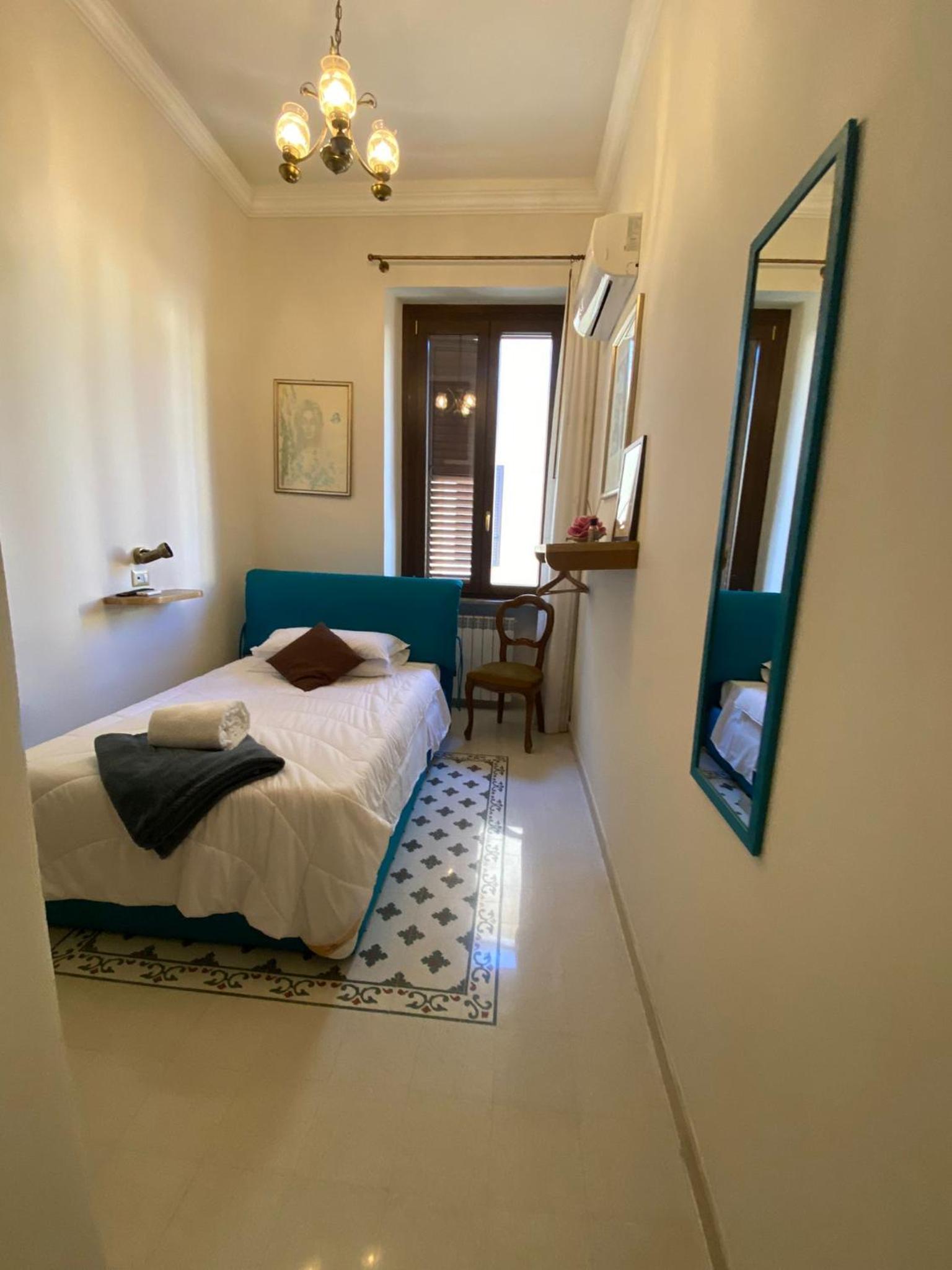 Small Double Room photo 3