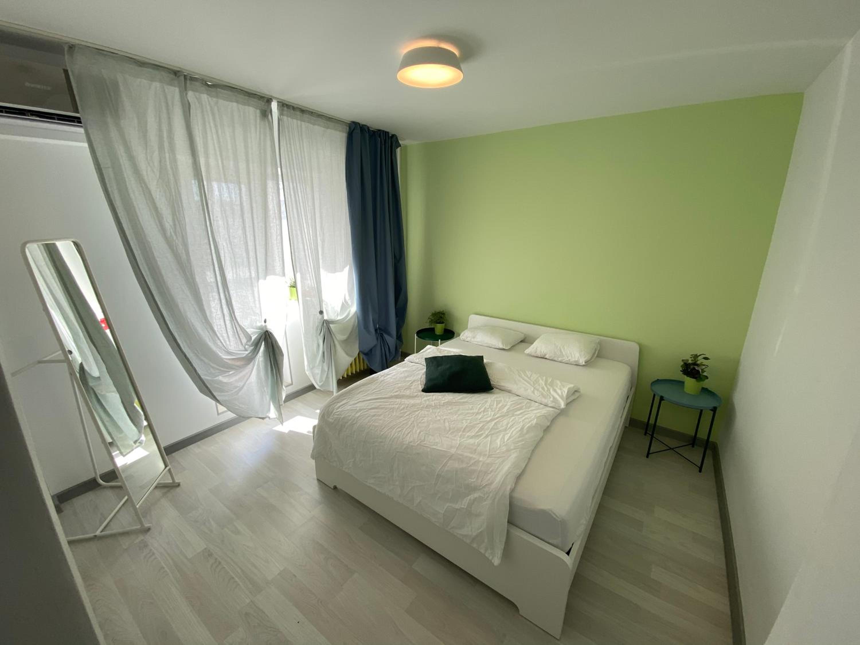Two-Bedroom Apartment - Photo 7