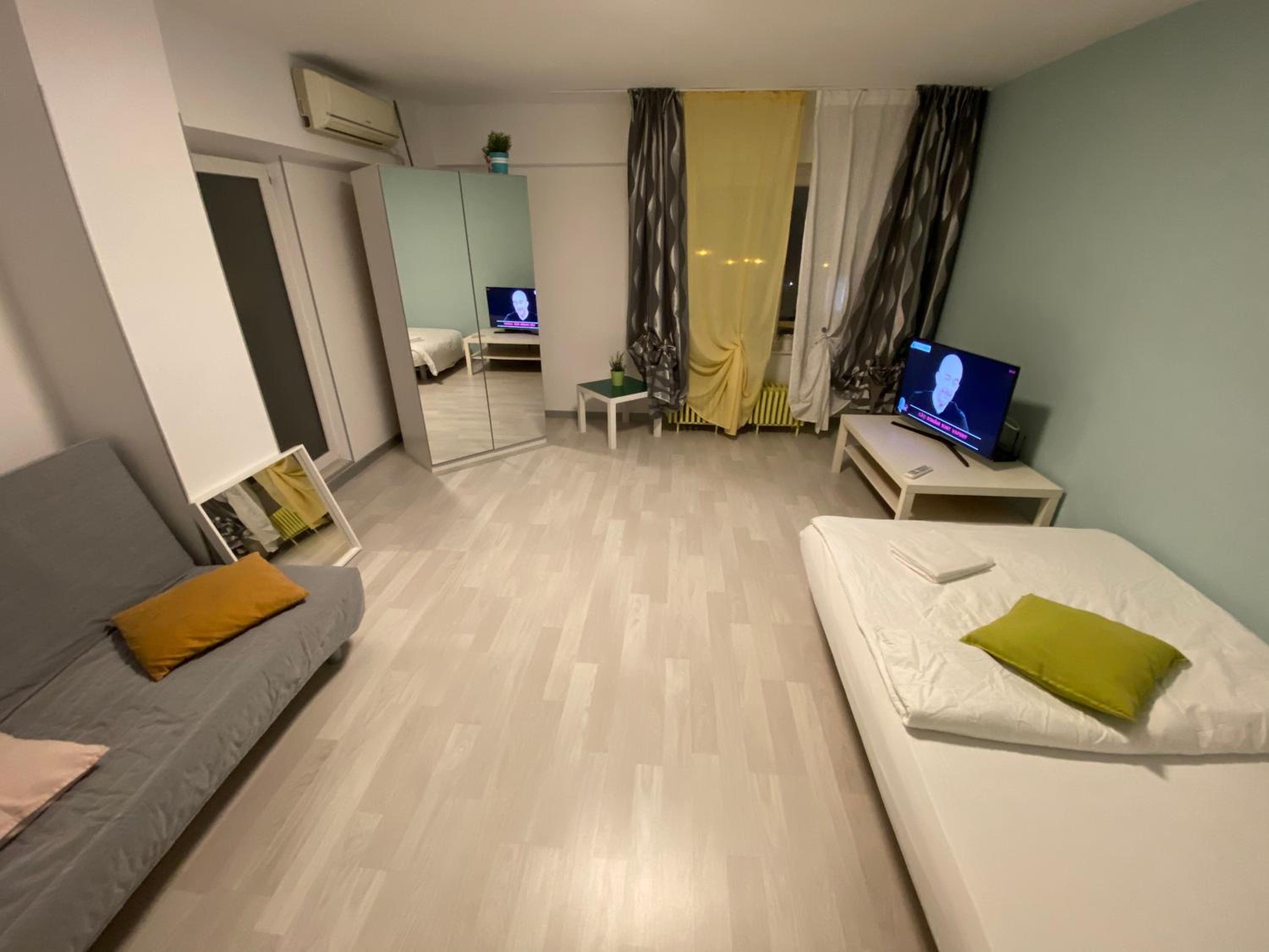 Two-Bedroom Apartment - Photo 11