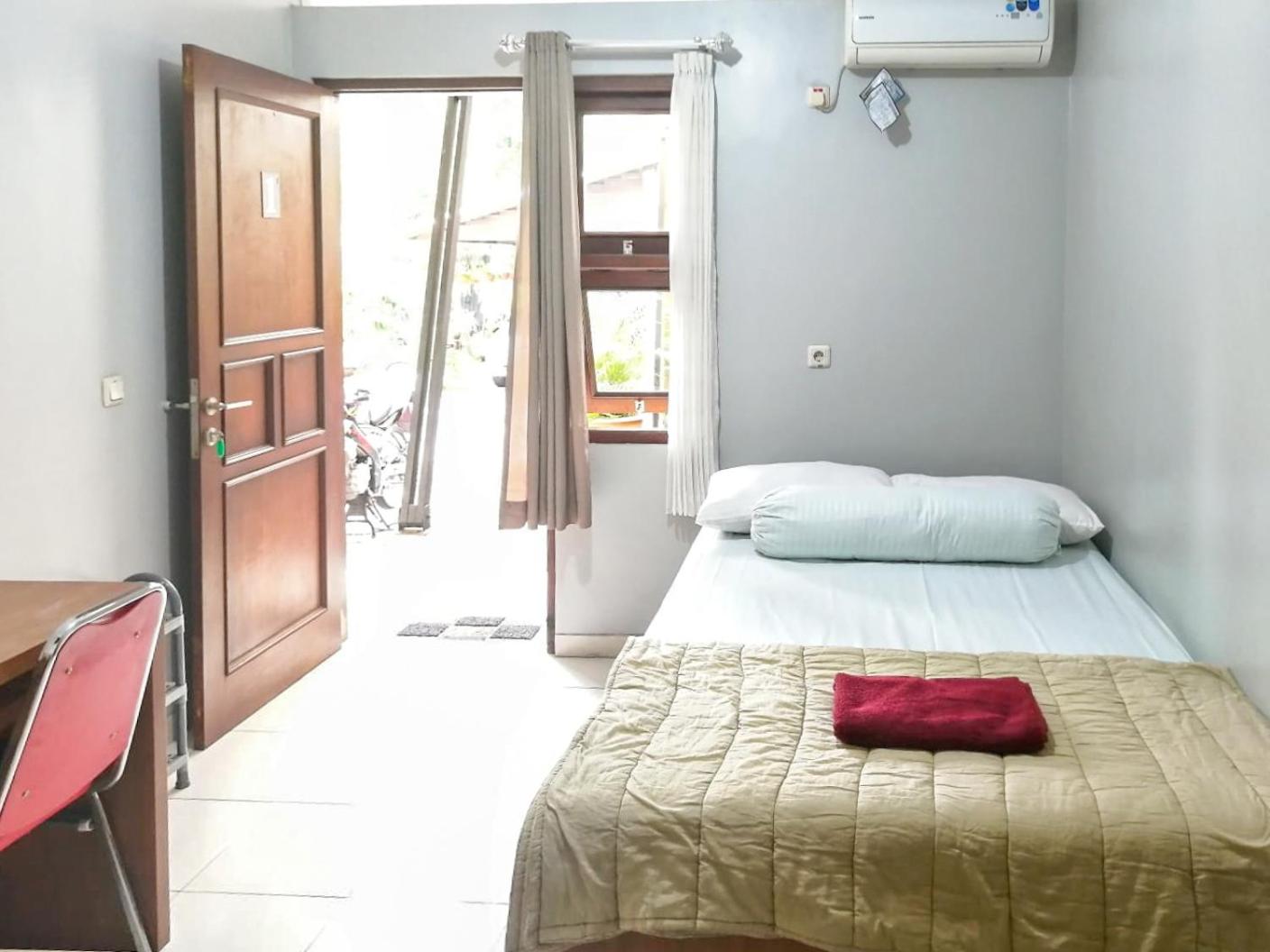 Standard Double Room - Photo 1