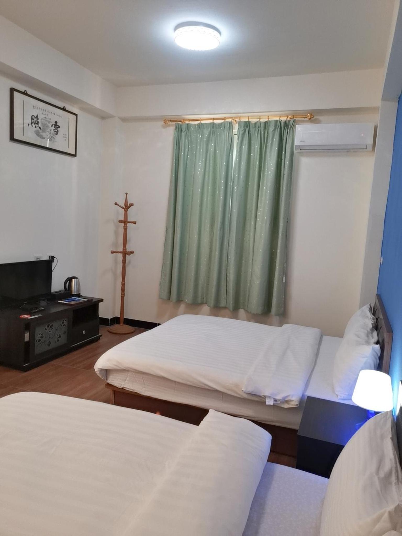 Quadruple Room photo 2