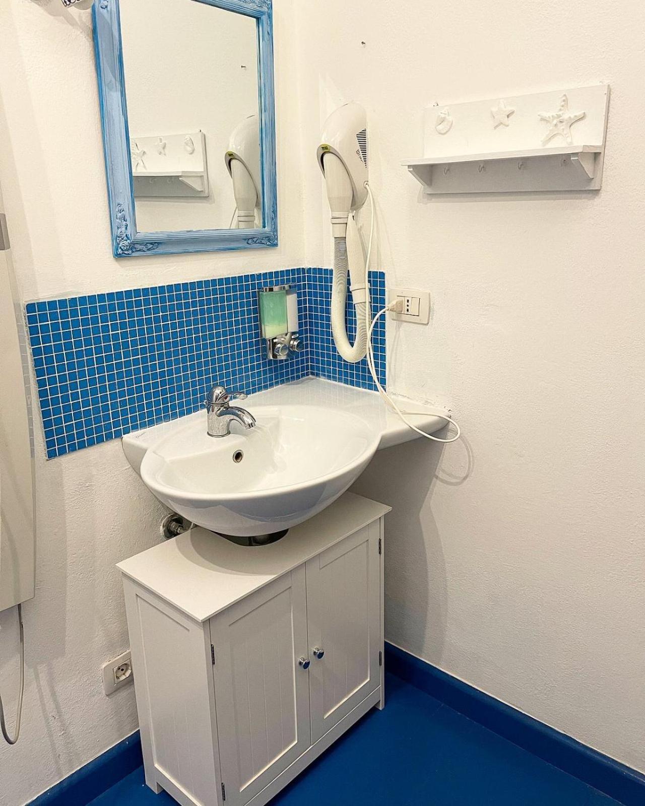 Superior Double or Twin Room with Sea View photo 2