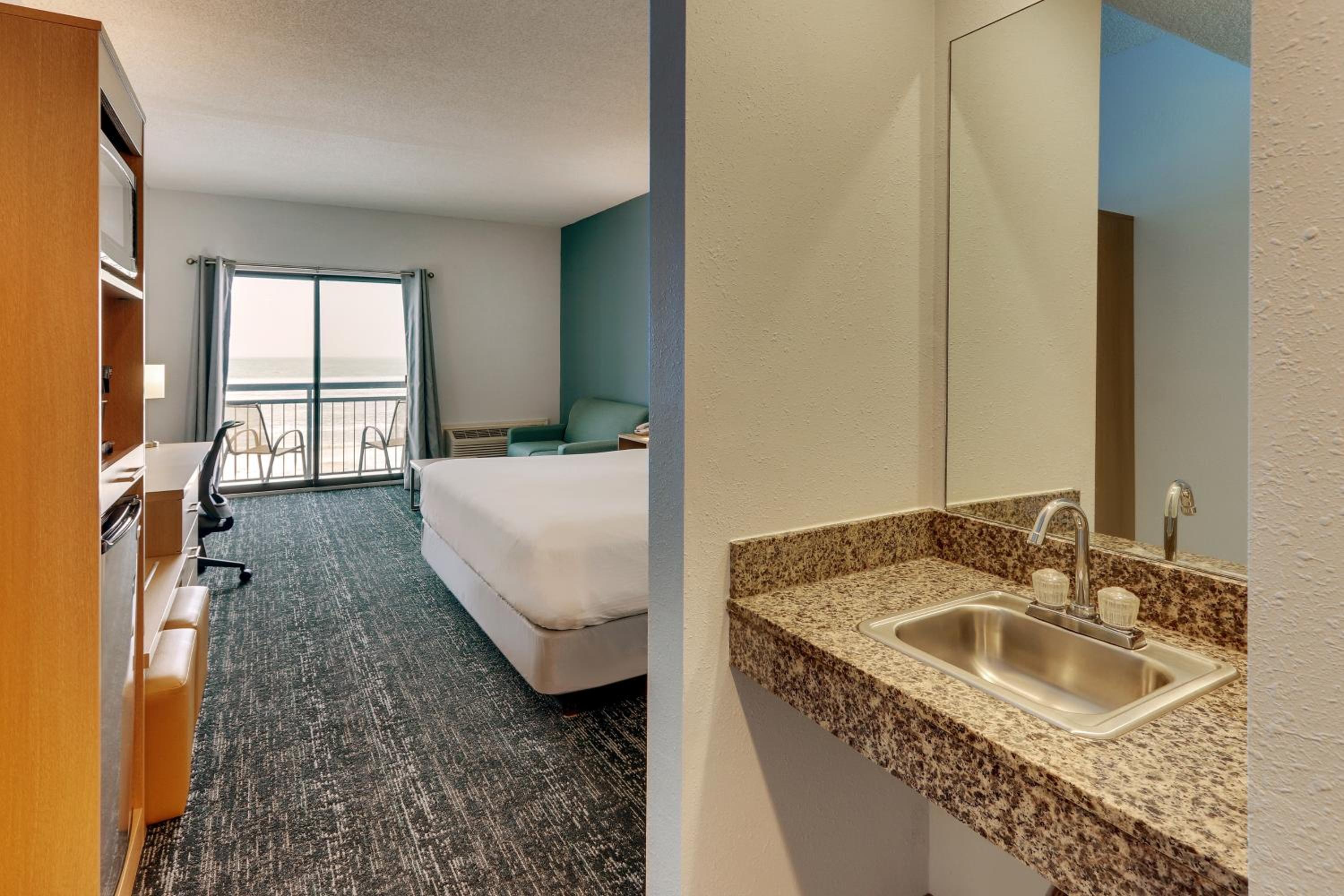 King Room with Lake View