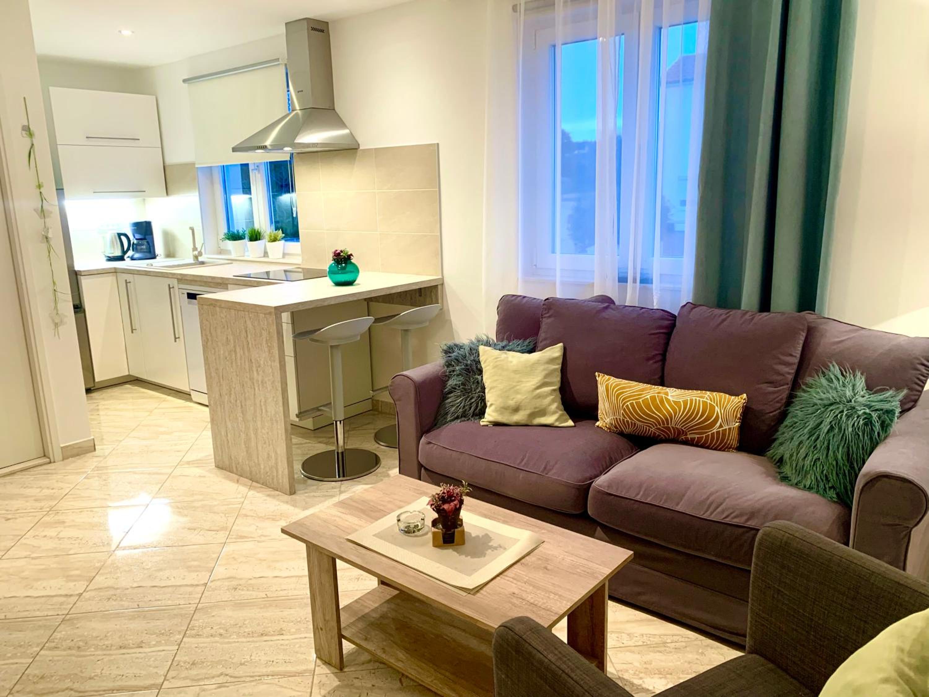 One-Bedroom Apartment