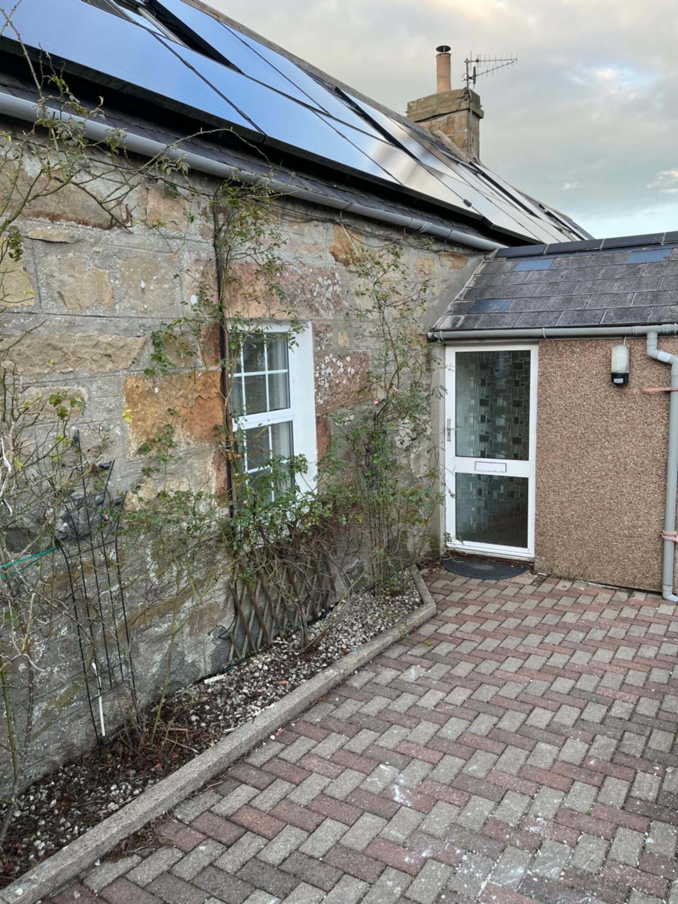 Two-Bedroom House photo 3