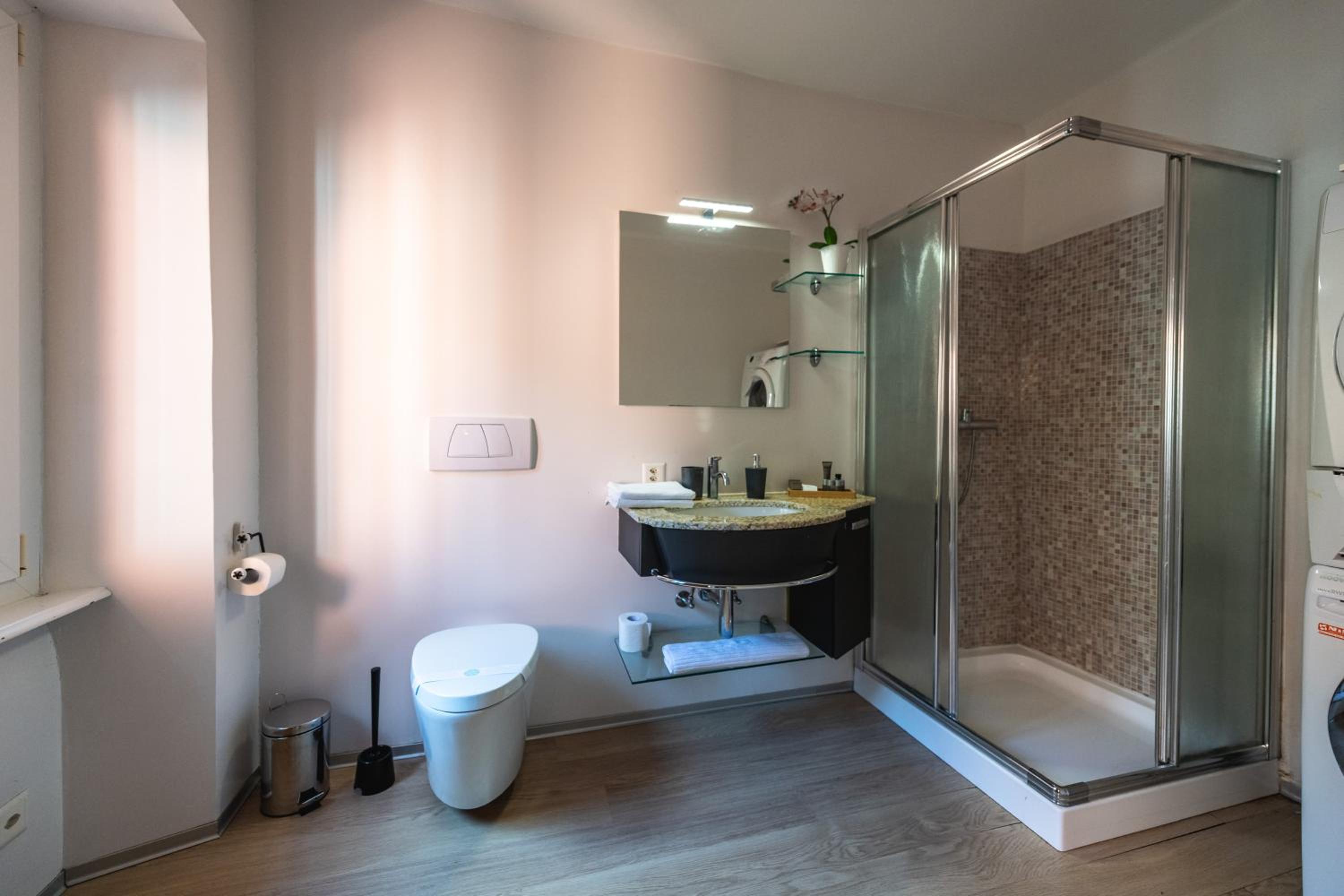 Three-Bedroom Apartment - Photo 31