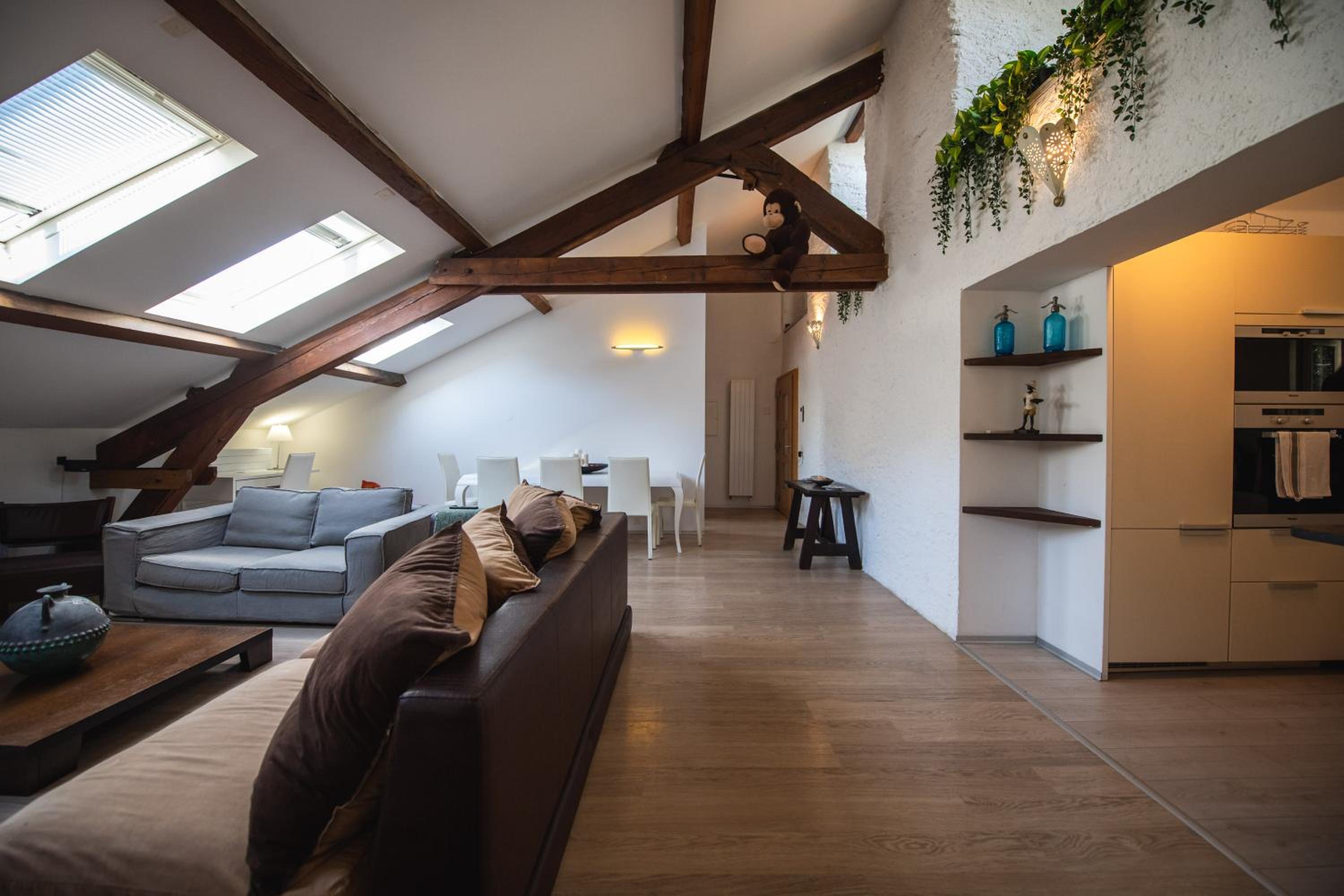 Three-Bedroom Apartment - Photo 7