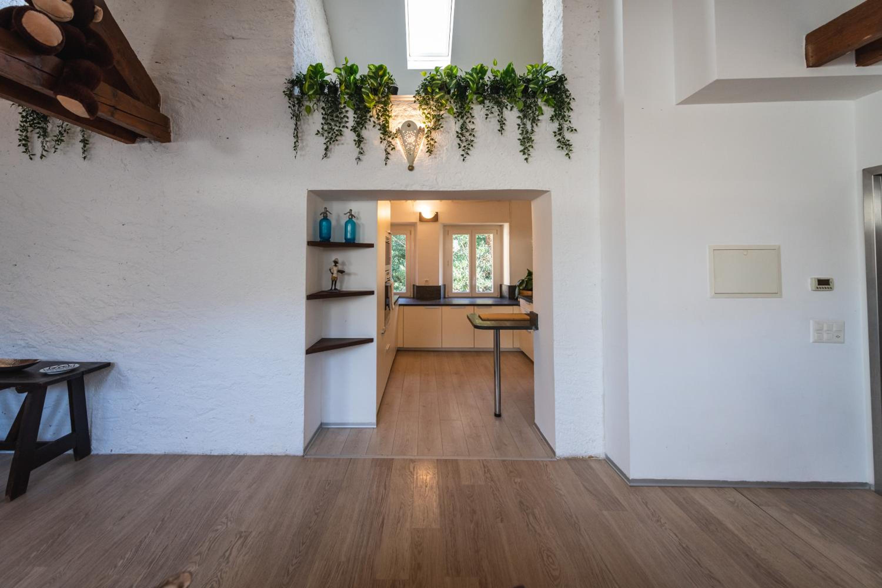 Three-Bedroom Apartment - Photo 9
