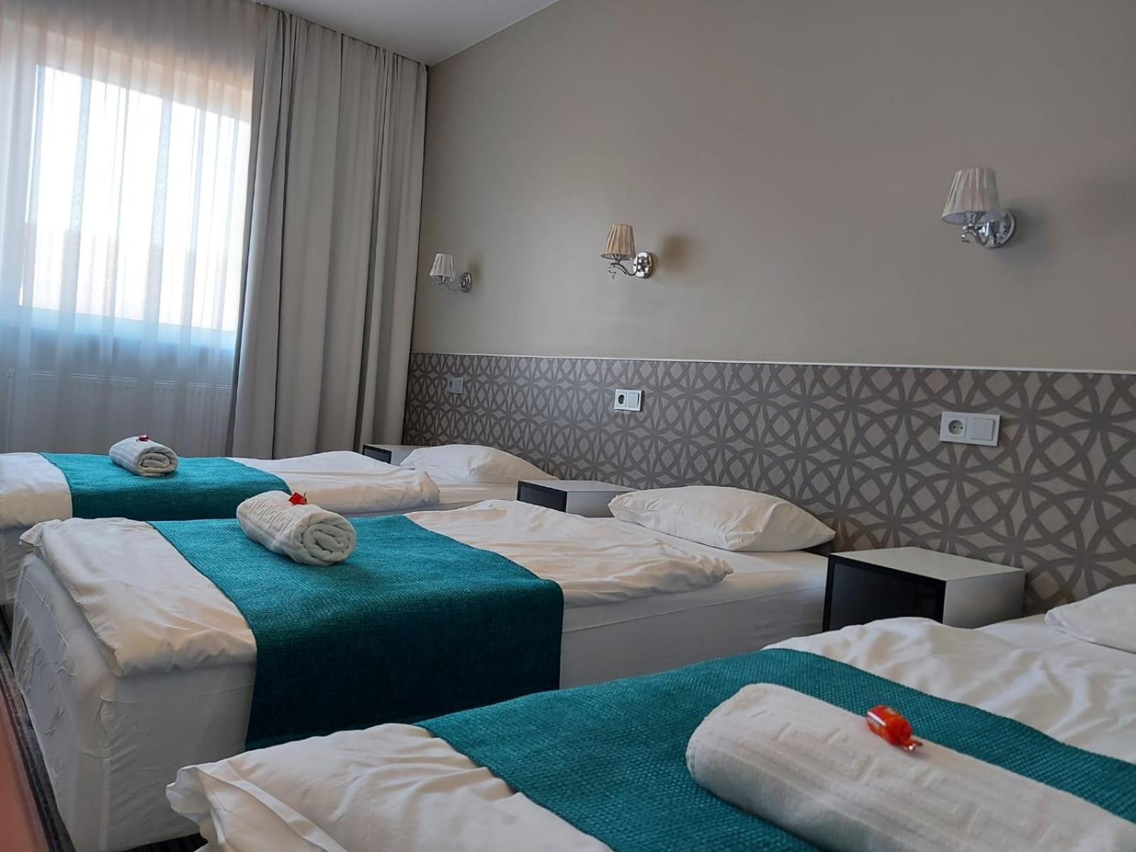 Basic Triple Room with Shared Bathroom photo 1
