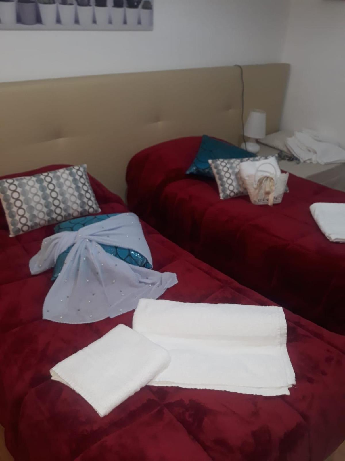 Budget Twin Room - Photo 1