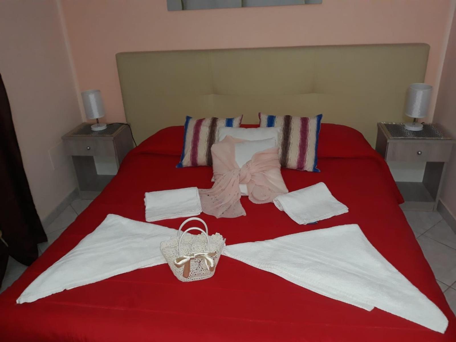 Budget Twin Room - Photo 5