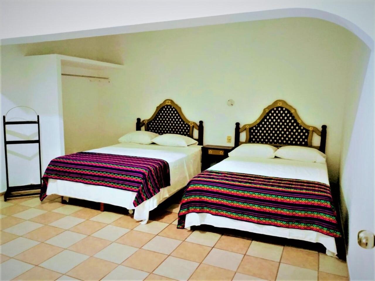Standard Twin Room photo 1