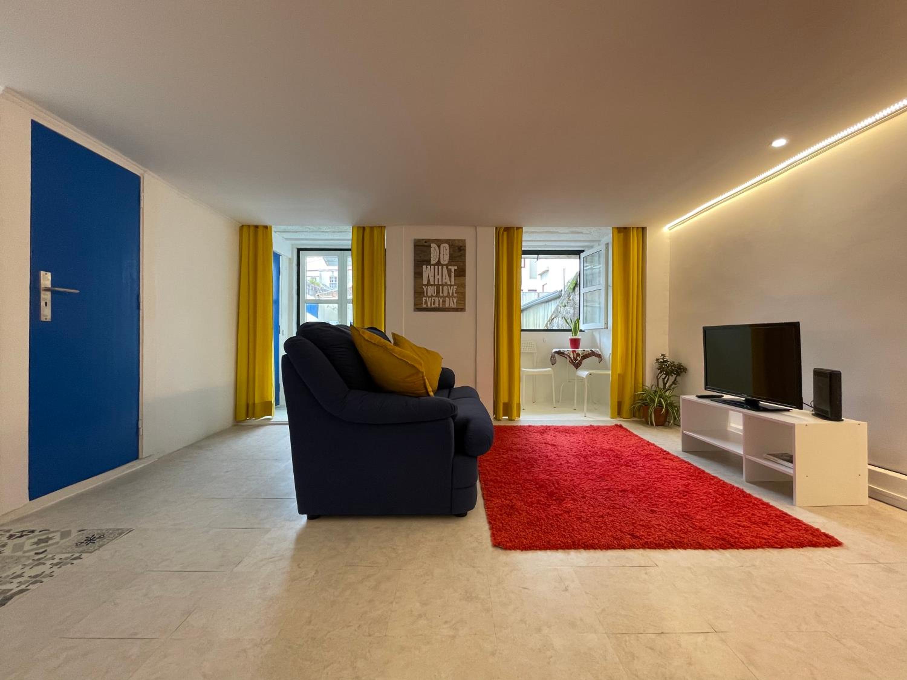 One-Bedroom Apartment - Photo 43