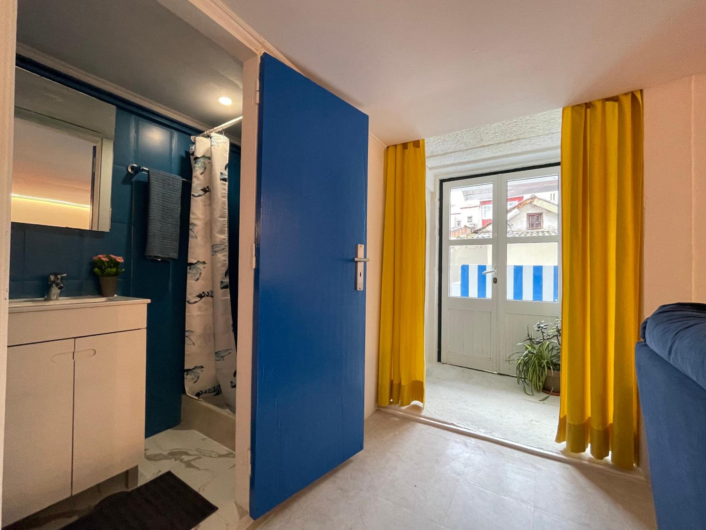 One-Bedroom Apartment - Photo 19
