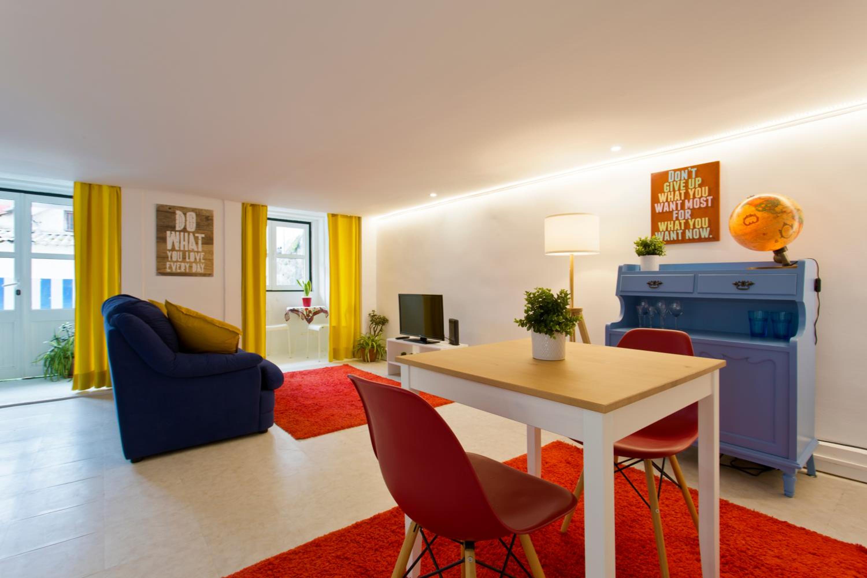 One-Bedroom Apartment - Photo 23