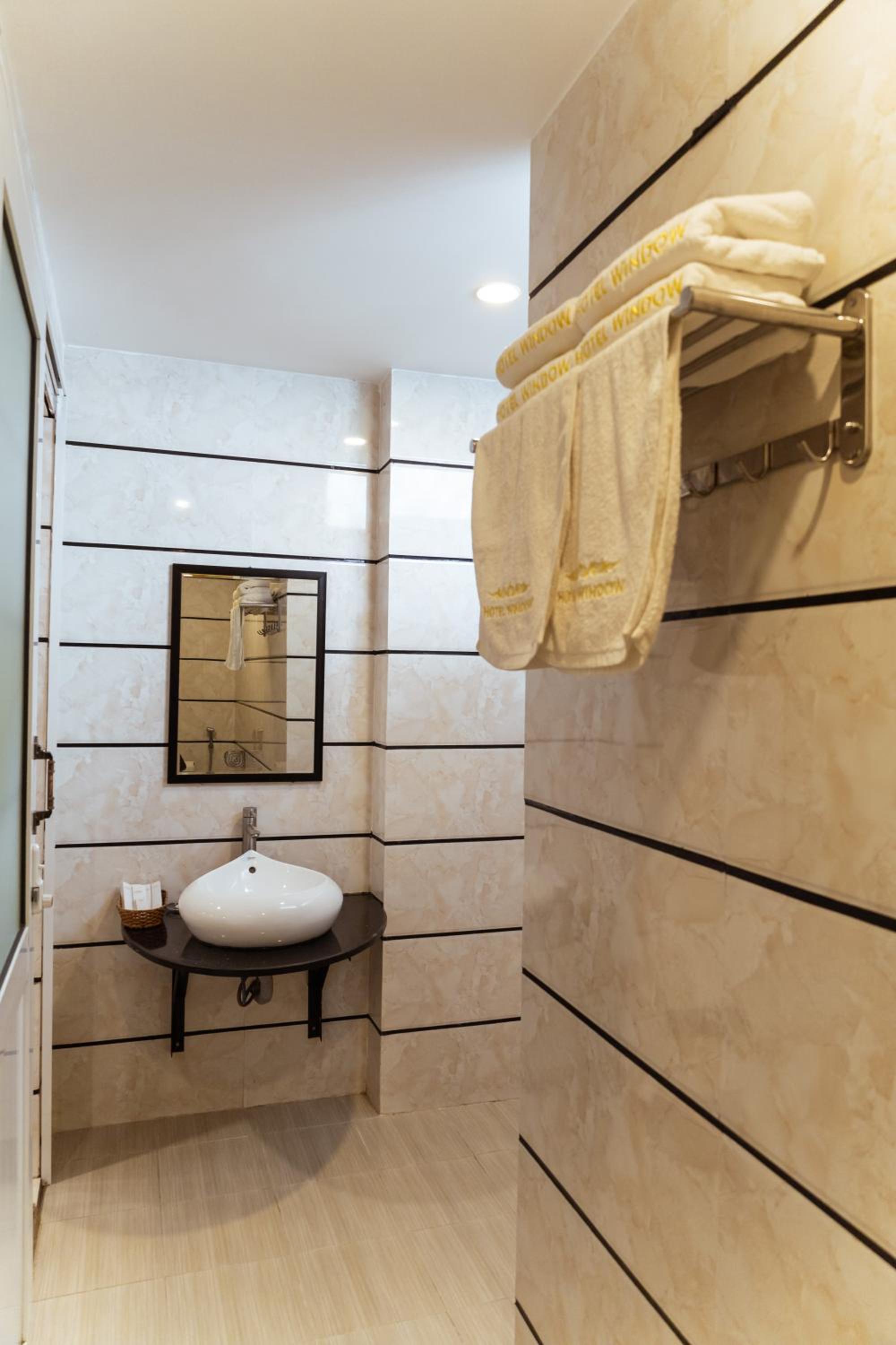 Standard Quadruple Room - Photo 7