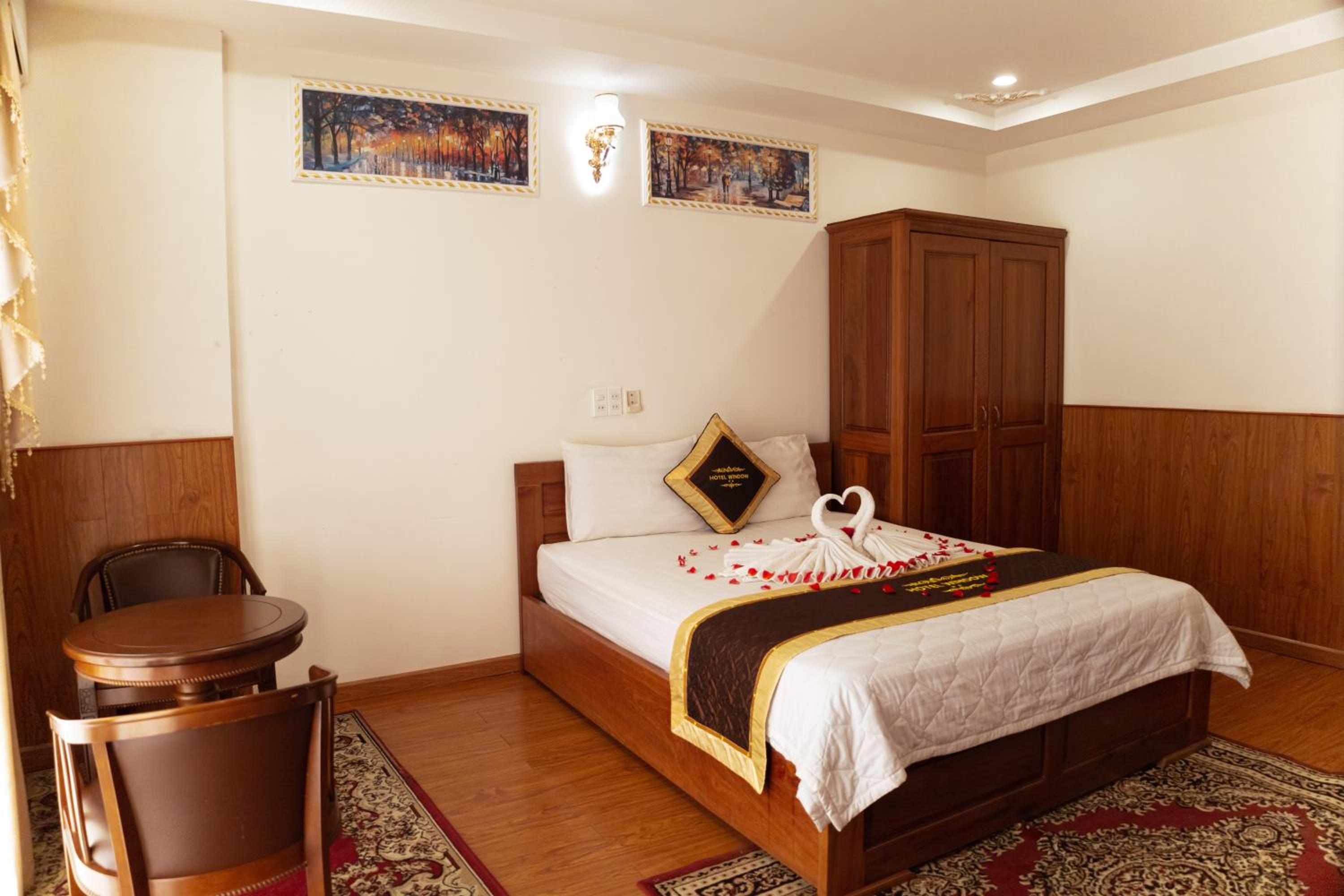 Deluxe Double Room - Photo 8