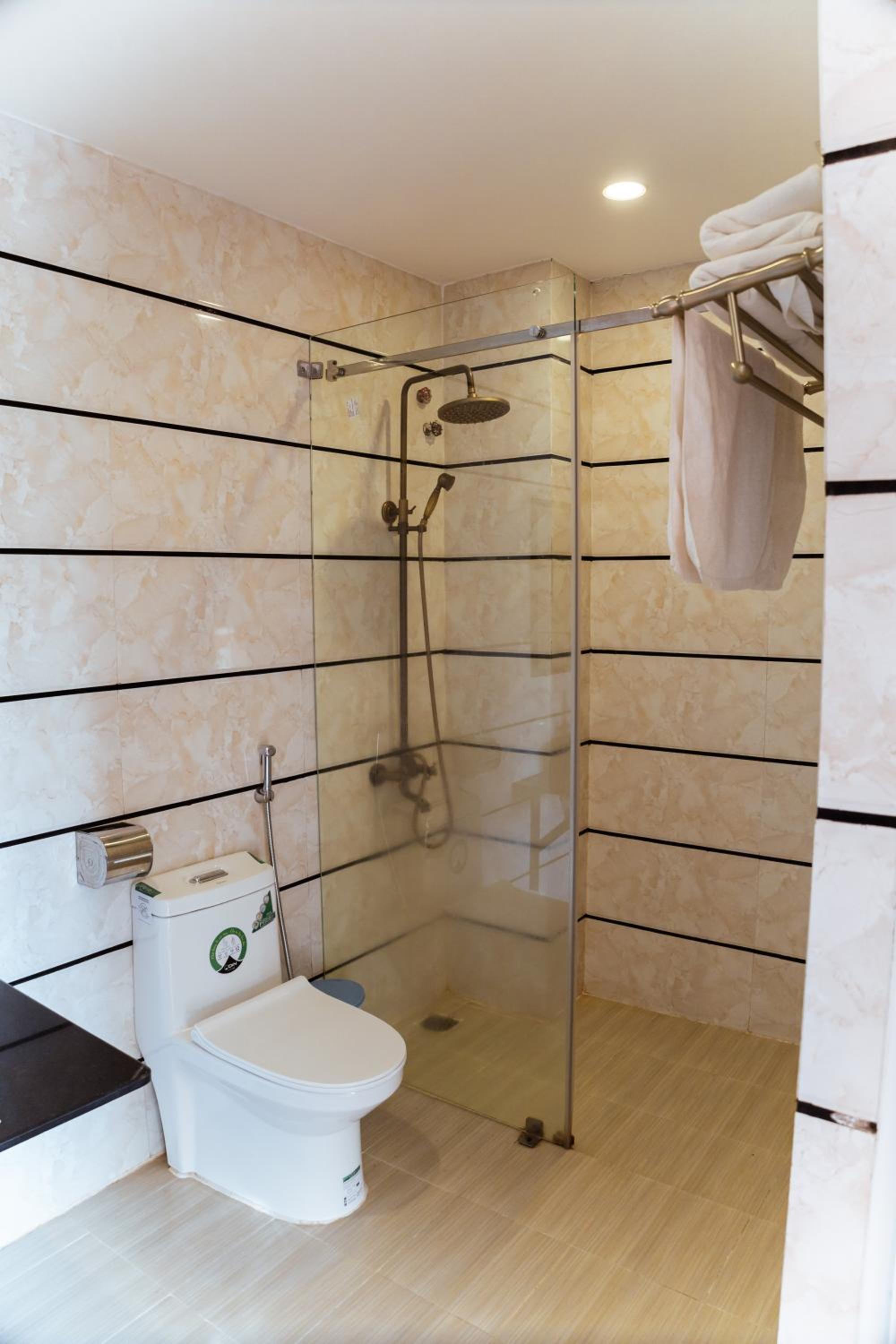 Superior Quadruple Room - Photo 5