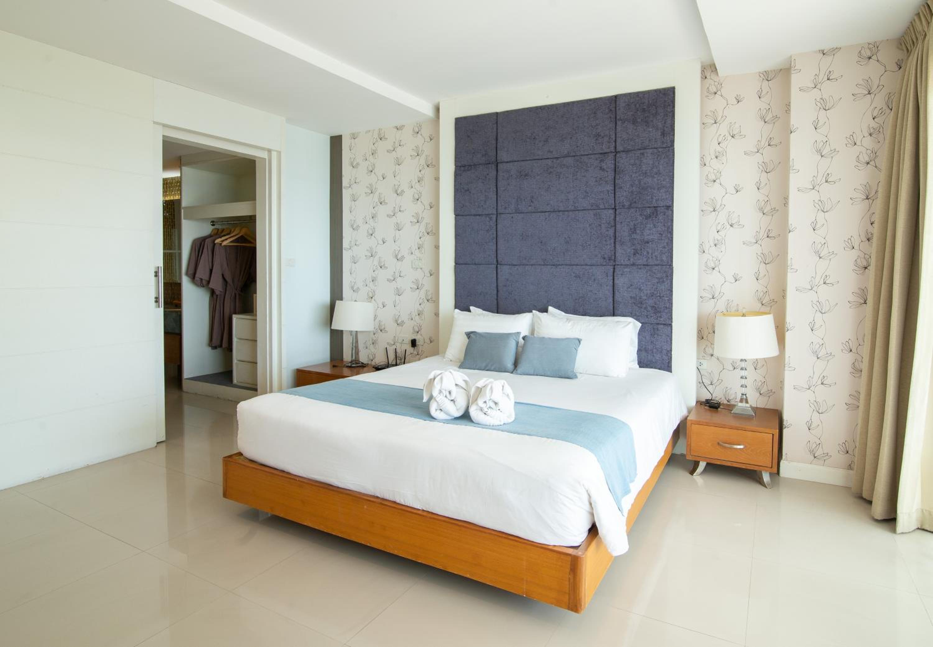 Family Suite with Sea View - Photo 4