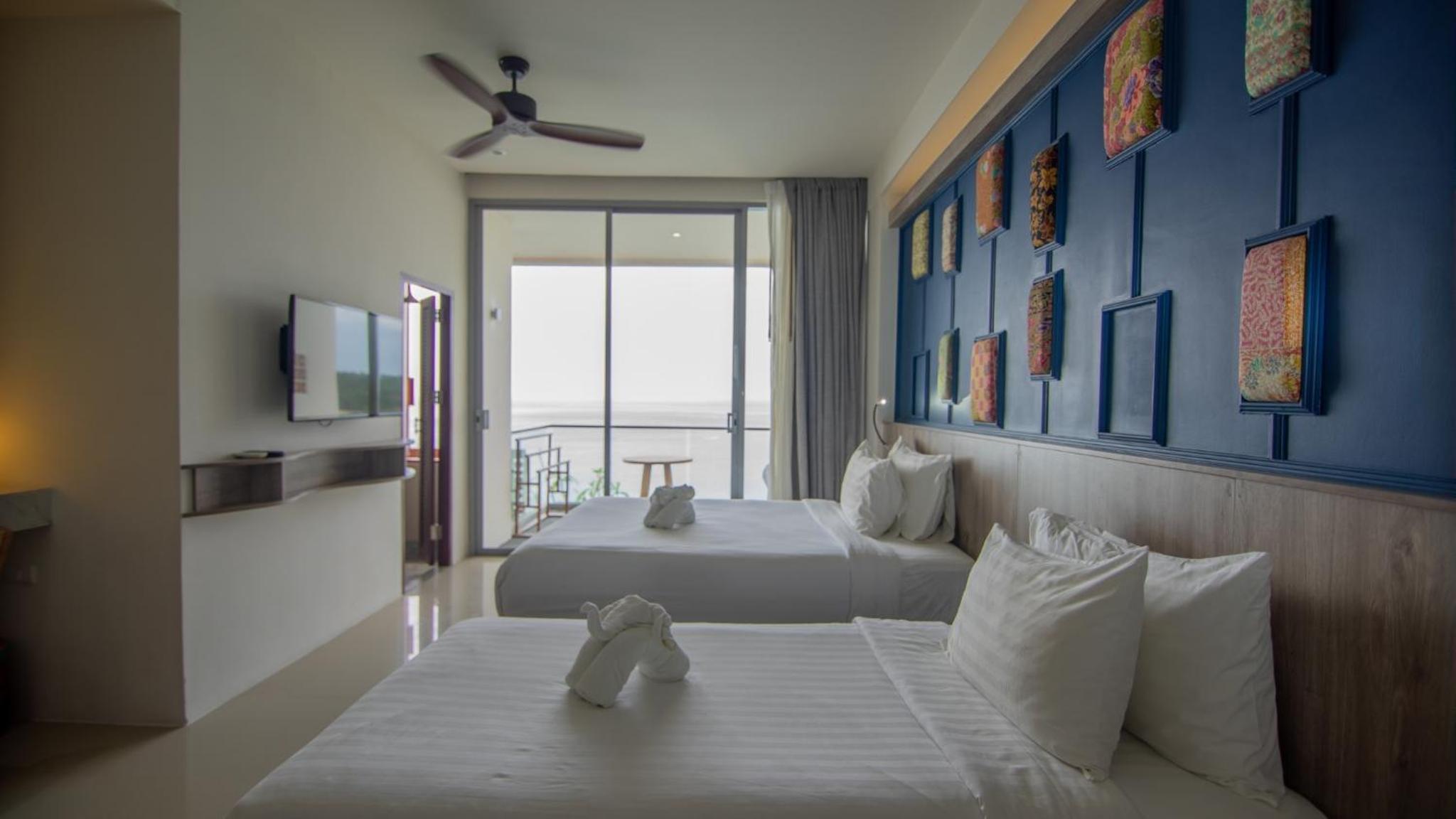 Deluxe Double or Twin Room with Sea View