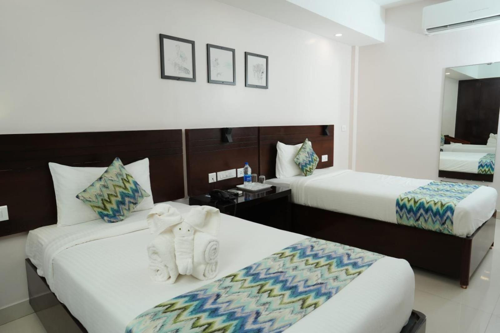 Standard Twin Room
