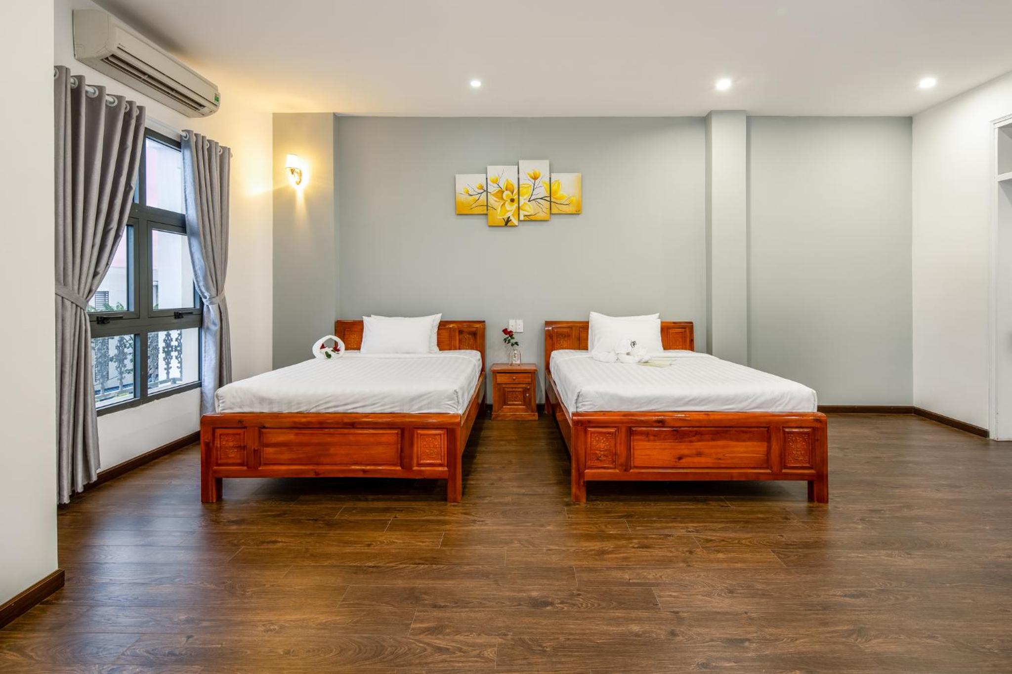 Deluxe Double or Twin Room with City View