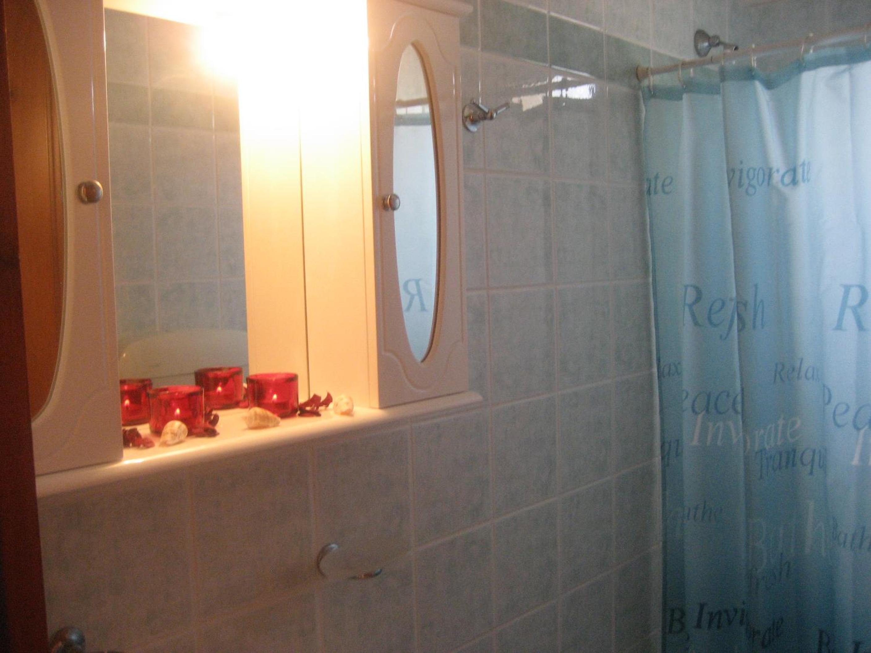 One-Bedroom Apartment - Photo 18