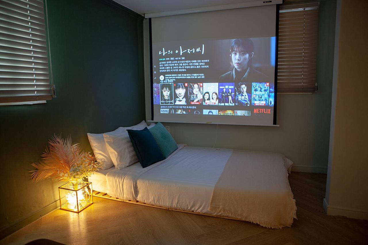 Double Room with Private Bathroom - Photo 3