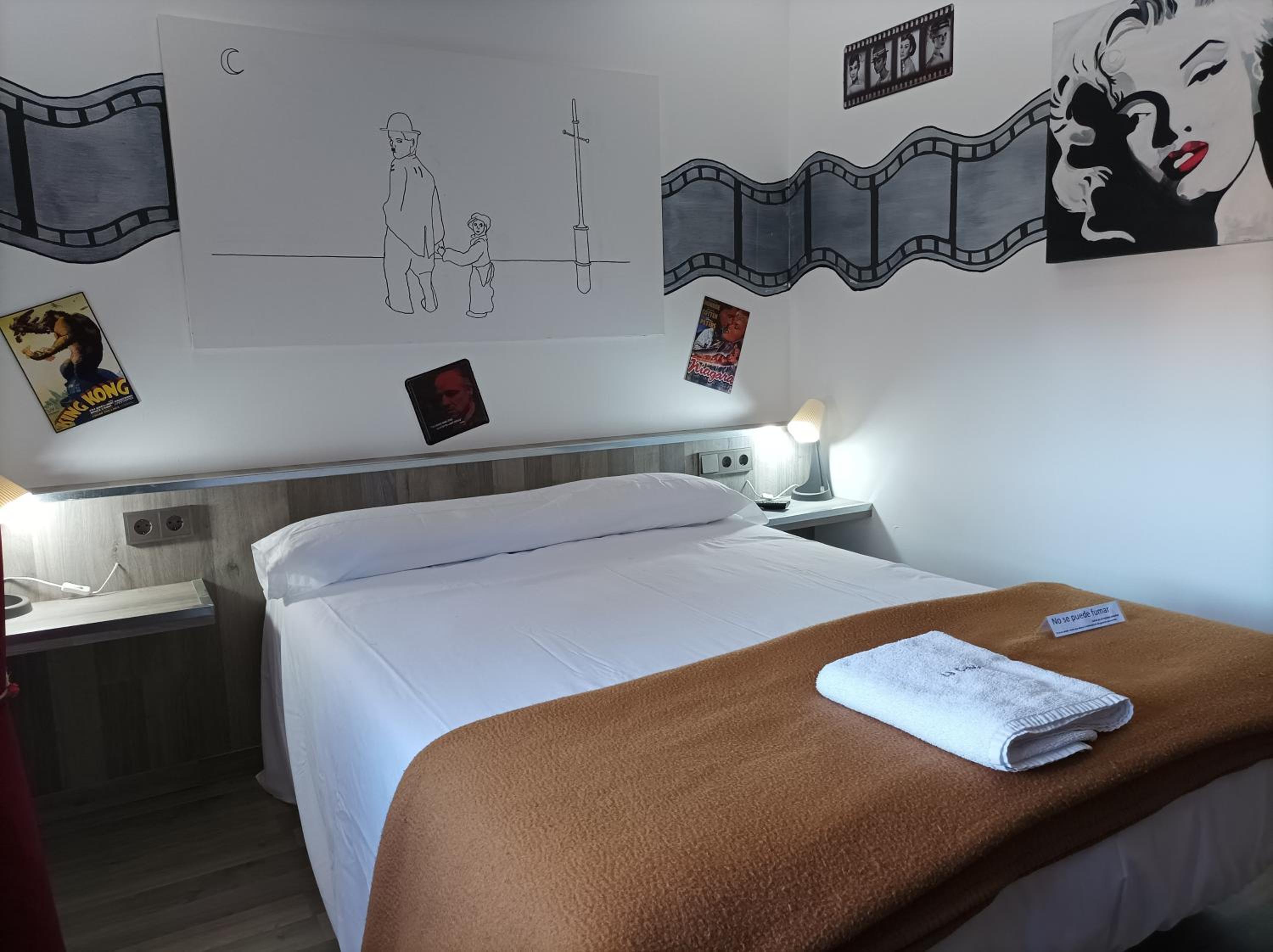 Double Room with Private Bathroom photo 2