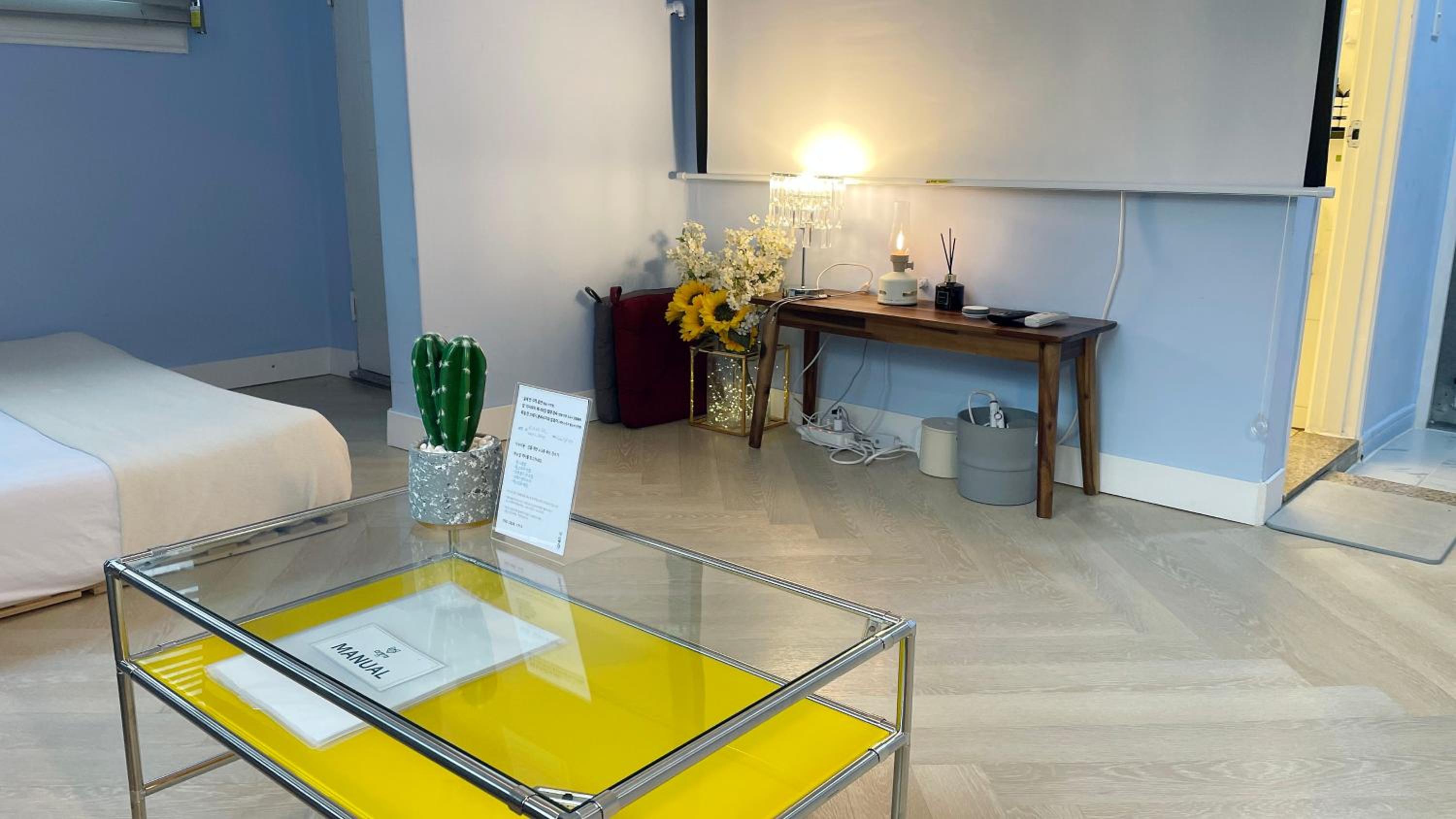 One-Bedroom Apartment - Photo 16