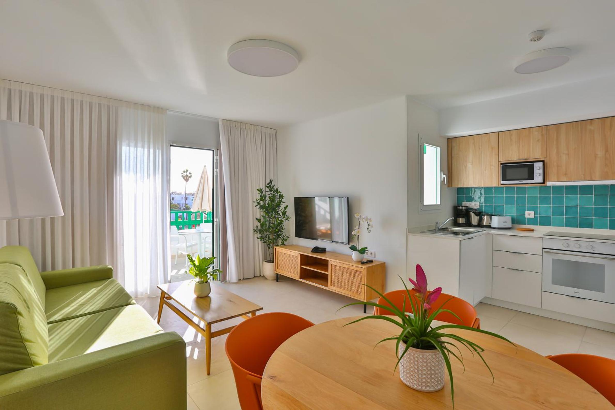 One-Bedroom Apartment (2 Adults)