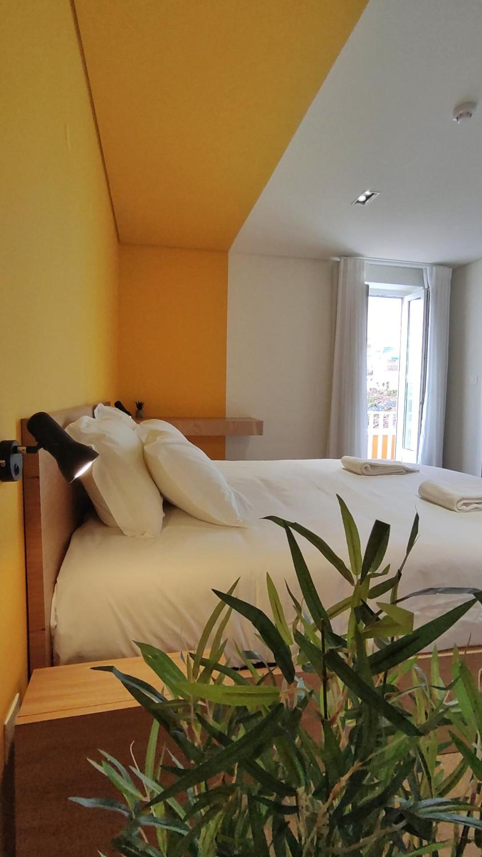 Deluxe Double or Twin Room with Balcony photo 3