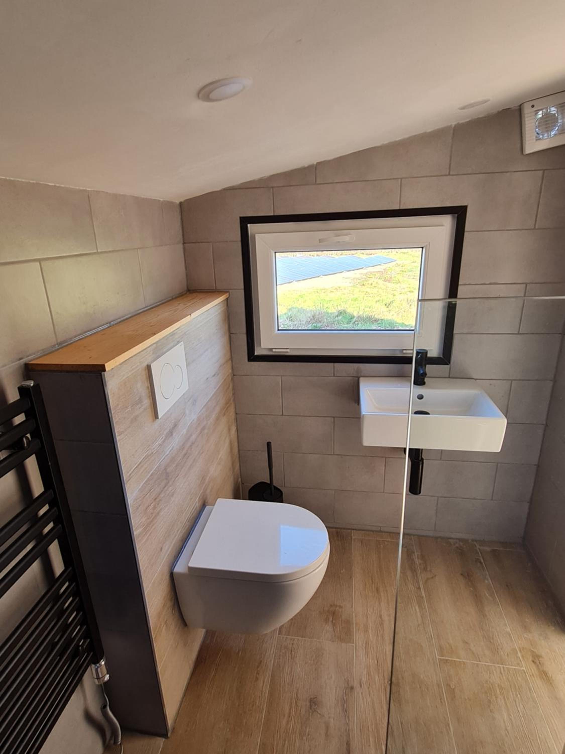 One-Bedroom Chalet - Photo 3