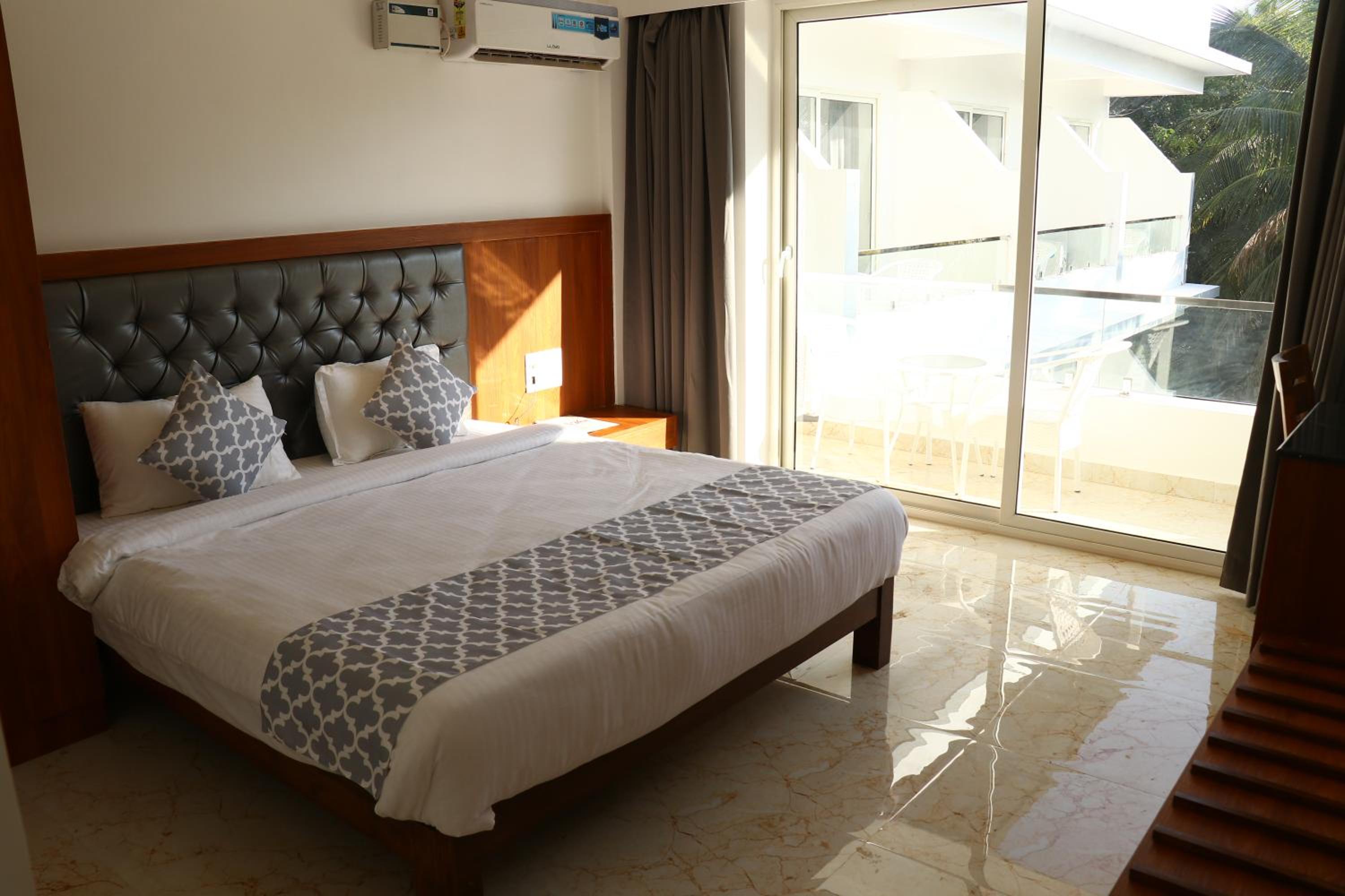 Superior double room w/pool view - welcome drink complimentary
