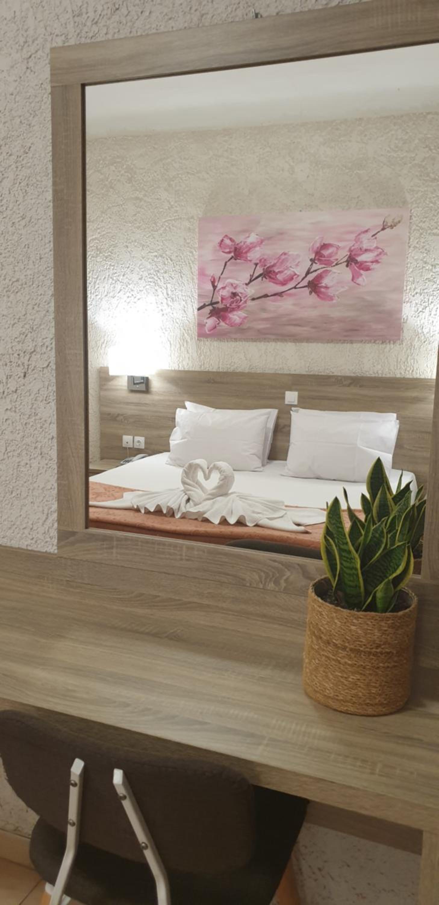 Twin Room - Photo 6