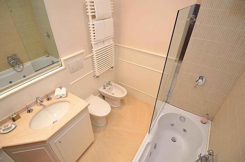 Small Double Room photo 2