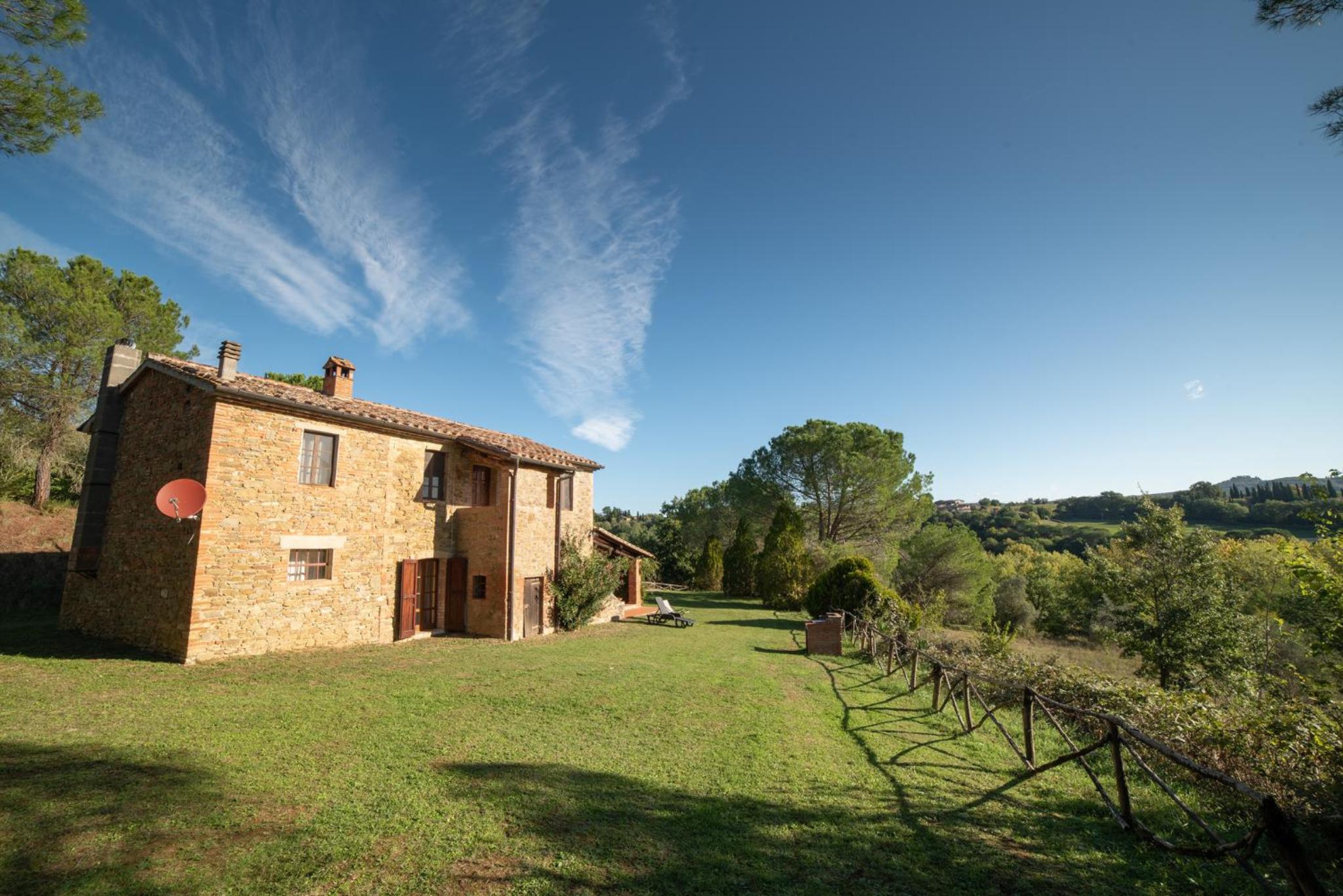 Three-Bedroom Villa photo 2