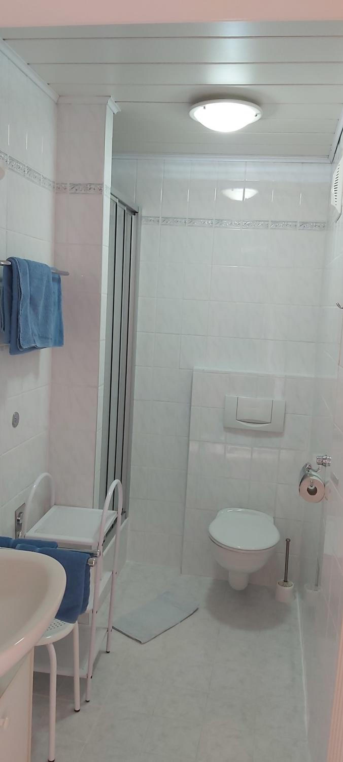 One-Bedroom Apartment - Photo 7
