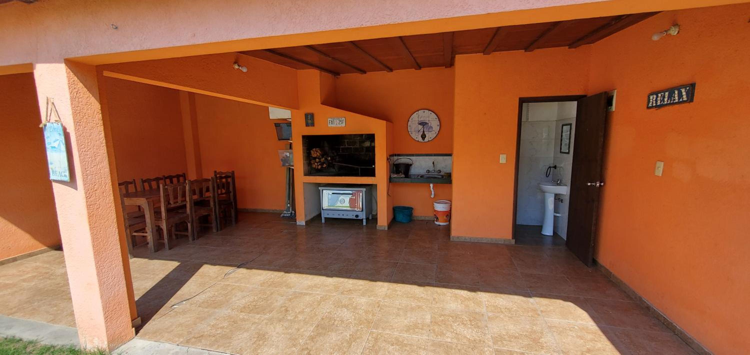 Three-Bedroom House photo 3