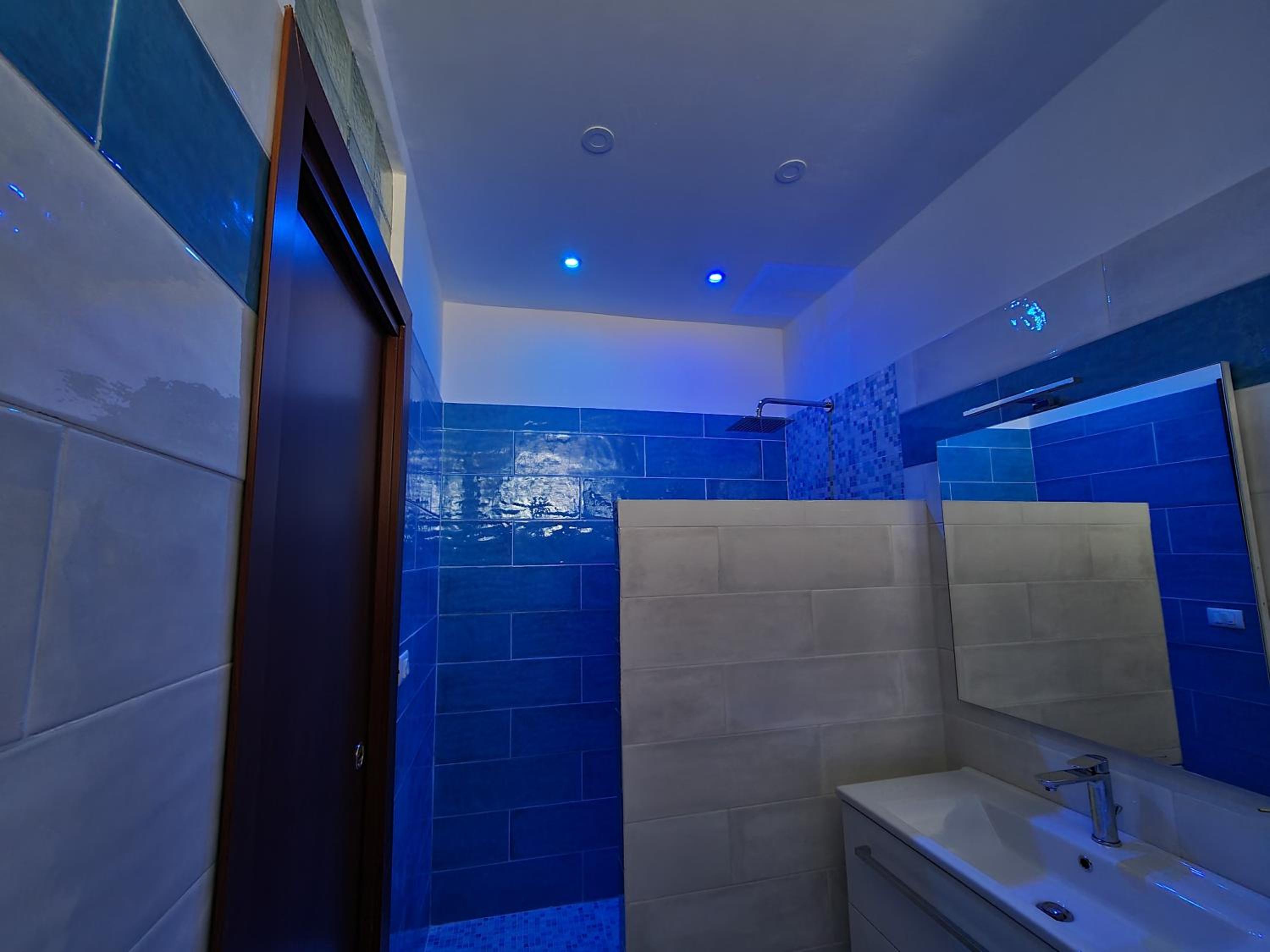 Deluxe Queen Room - Photo 6
