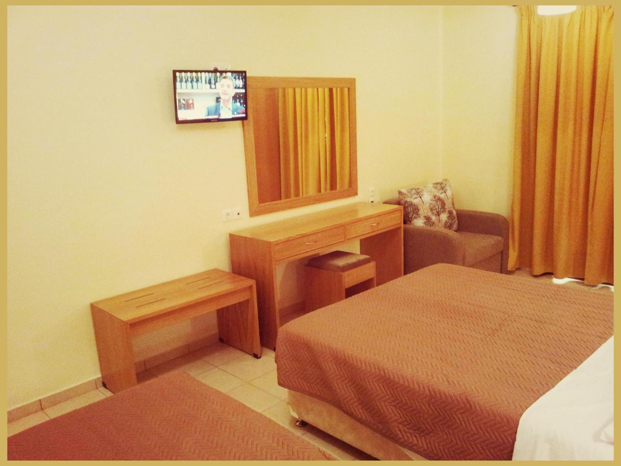 Studio with Sea View (3 Adults + 1 Child)  photo 2