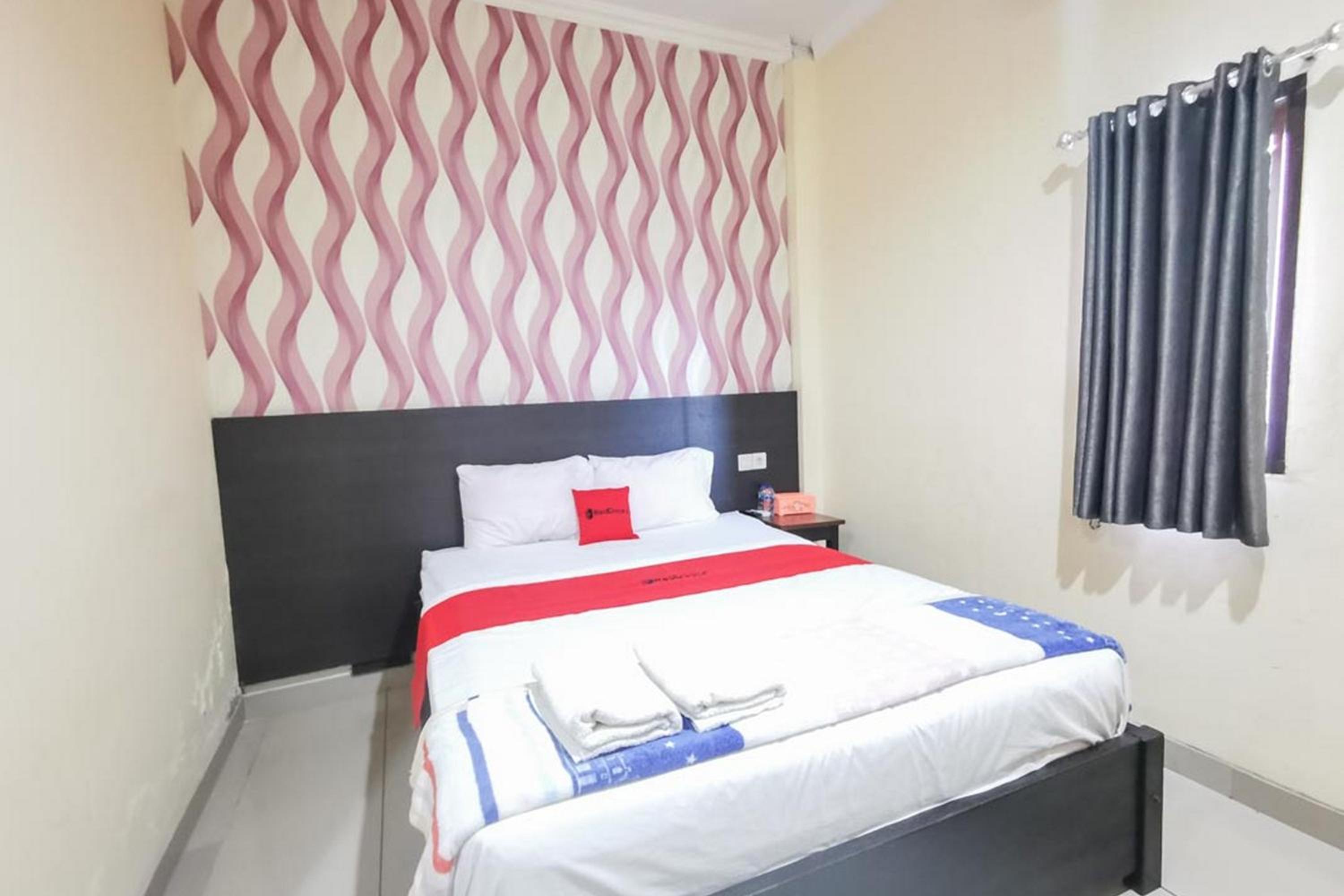 Budget Double Room photo 2