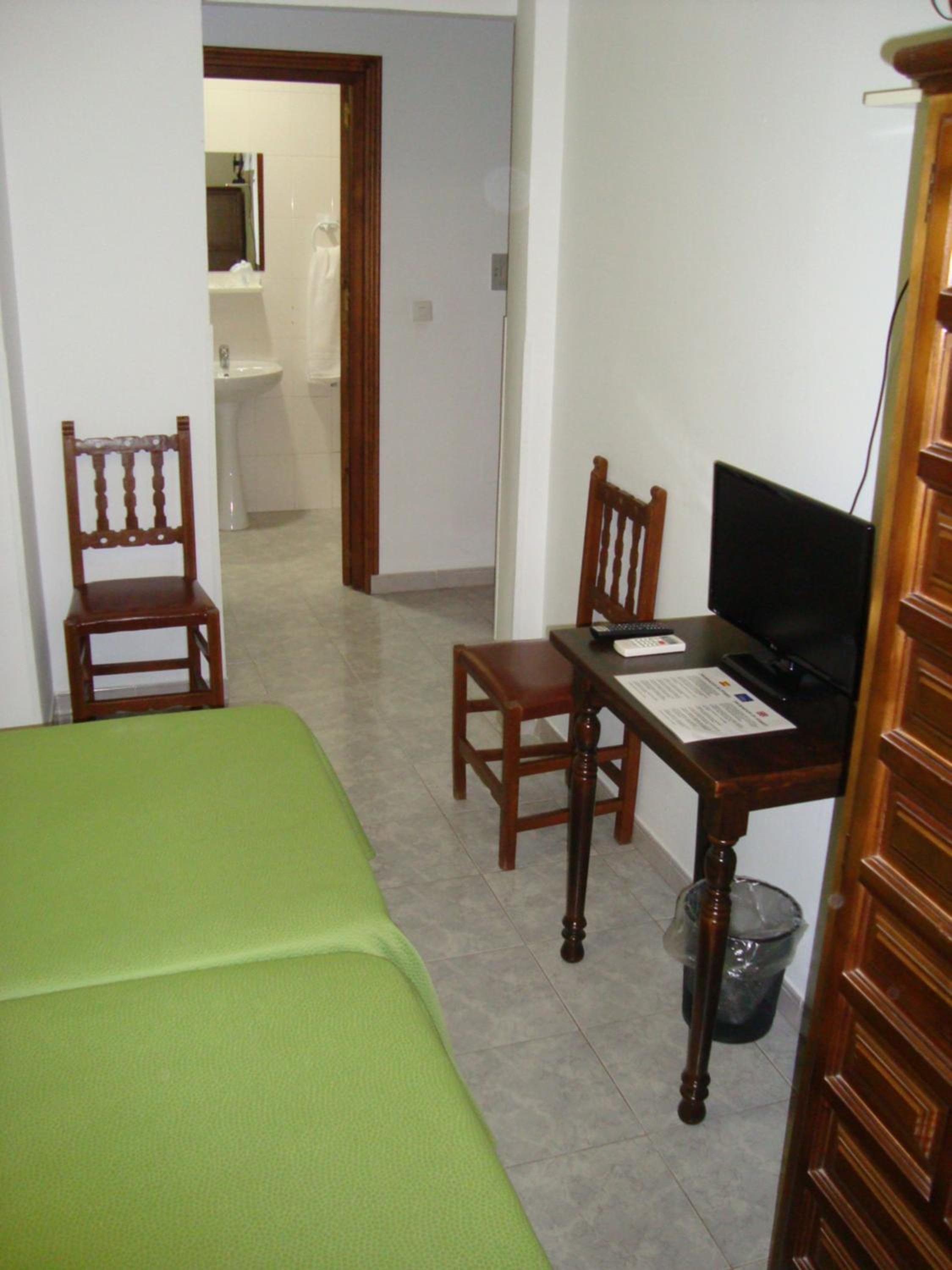 Standard Double Room photo 2